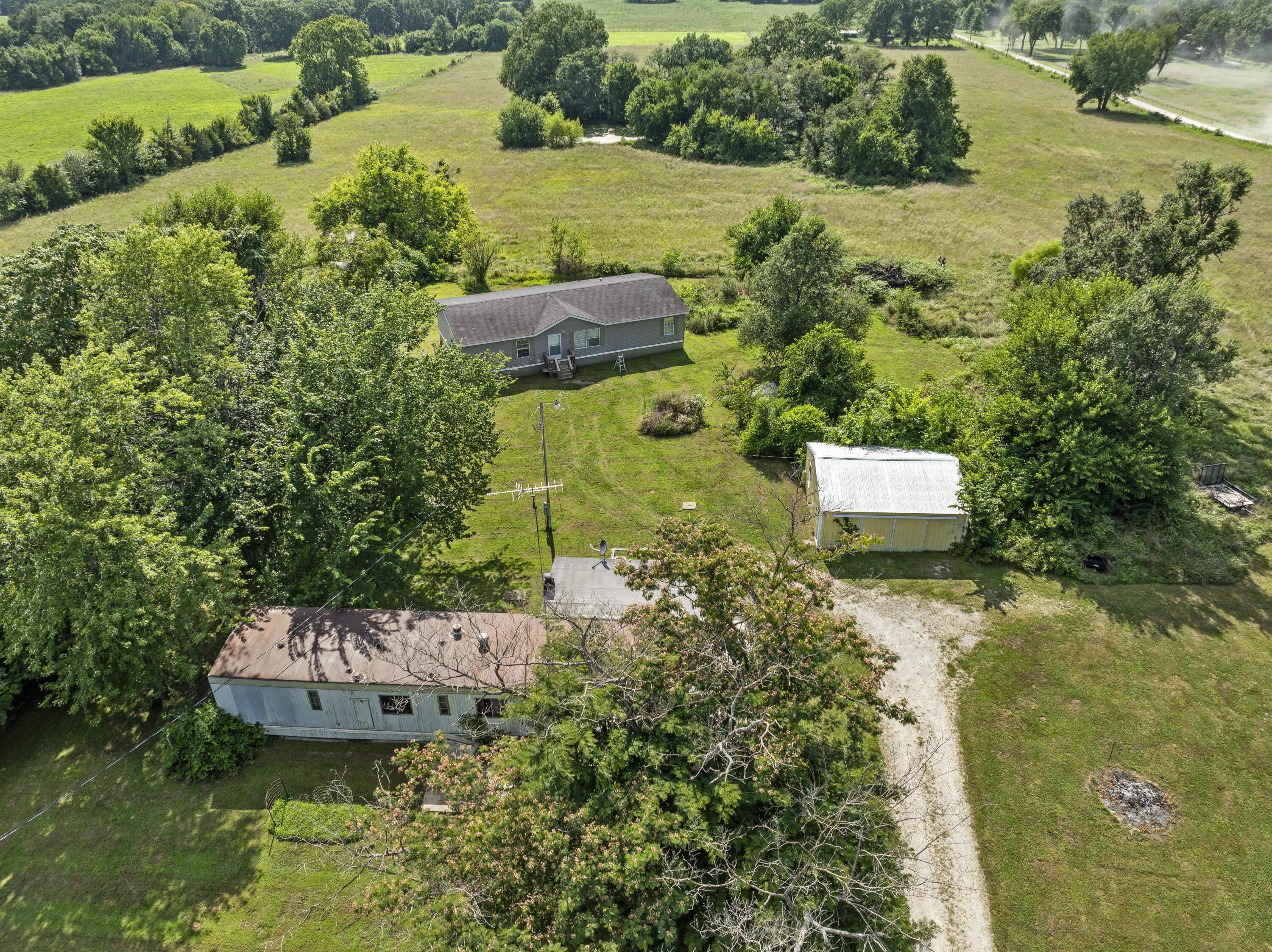 8565 Southwest 1301 Property Photo 44