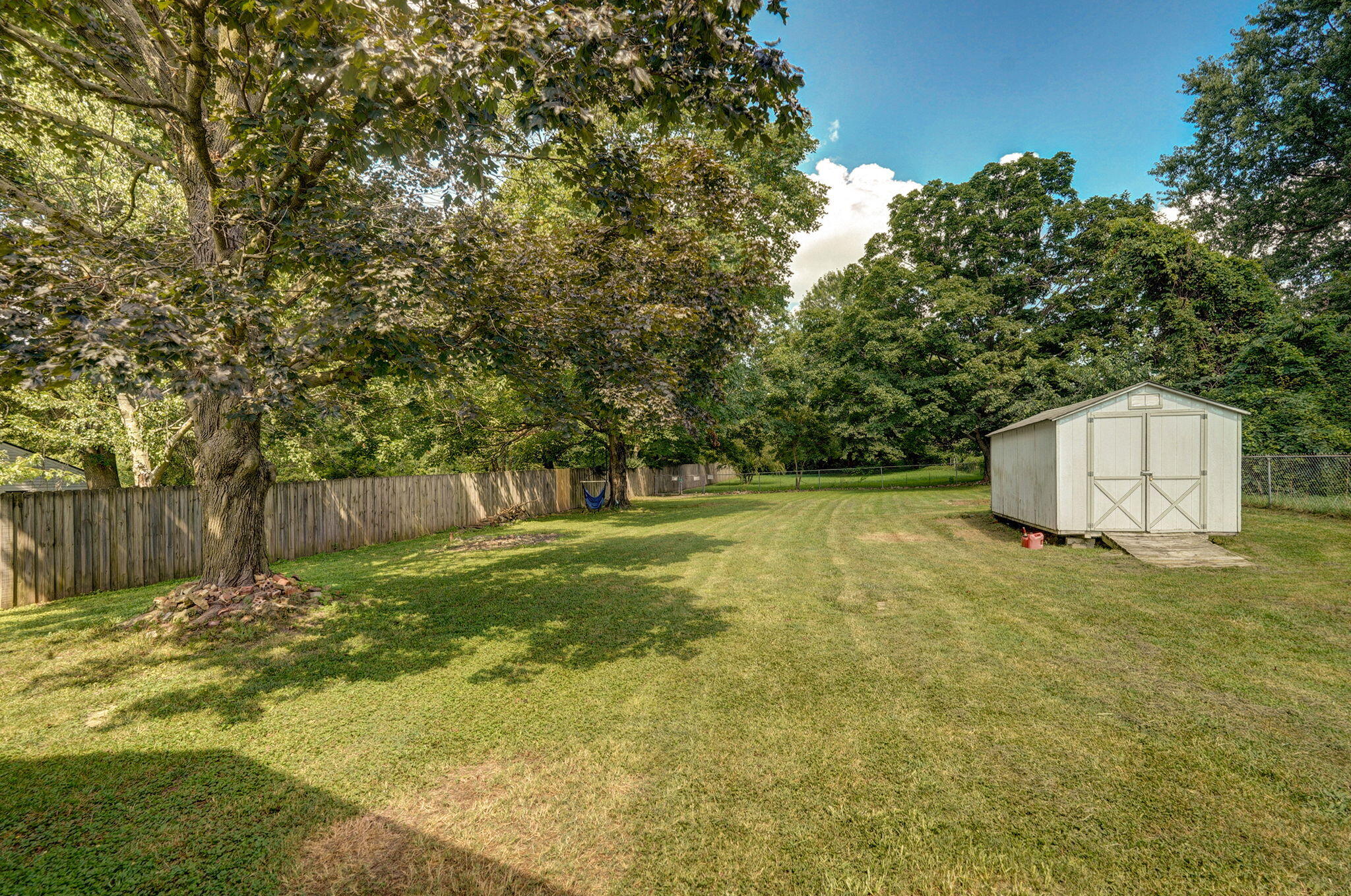 2450 North Fremont Avenue Property Photo 22