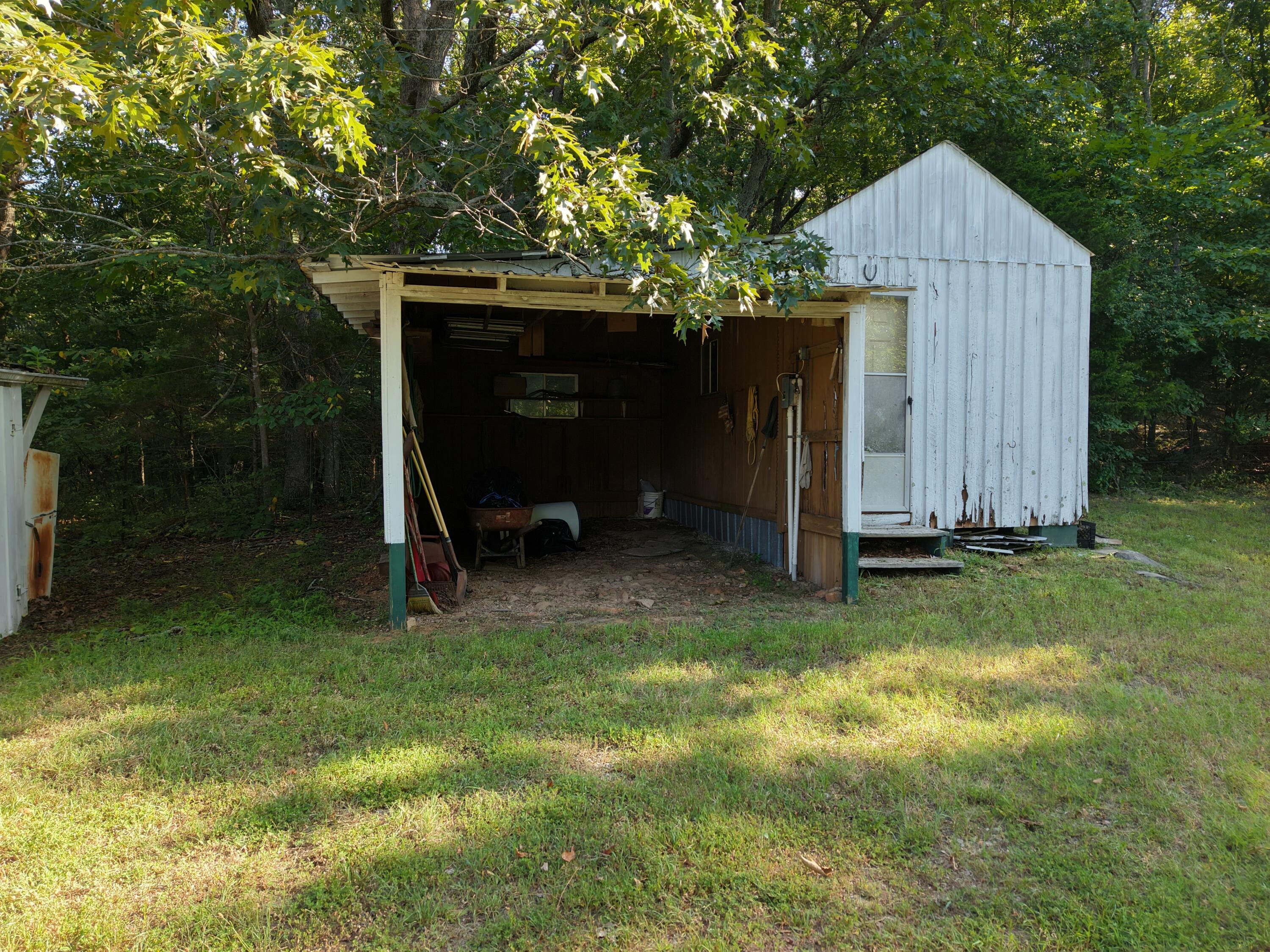 14538 Private Road 3023 Property Photo 14