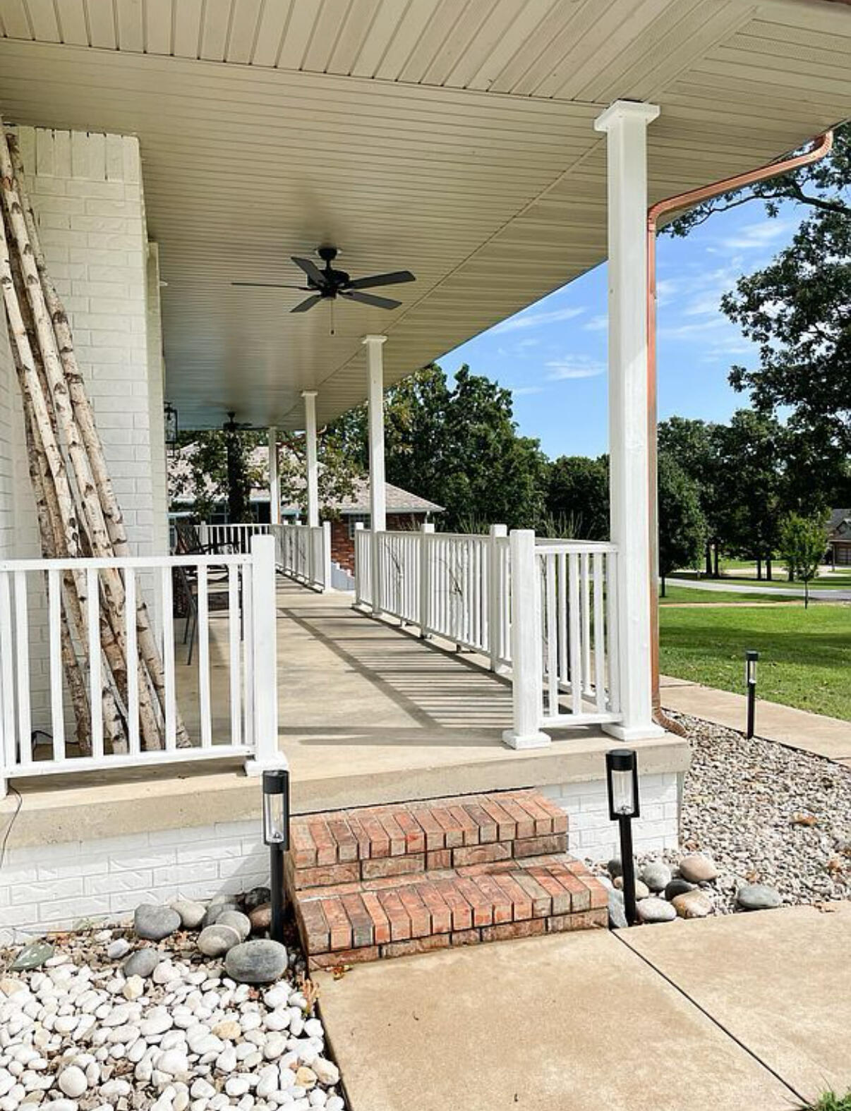 1541 Briarwood Drive Property Photo 4