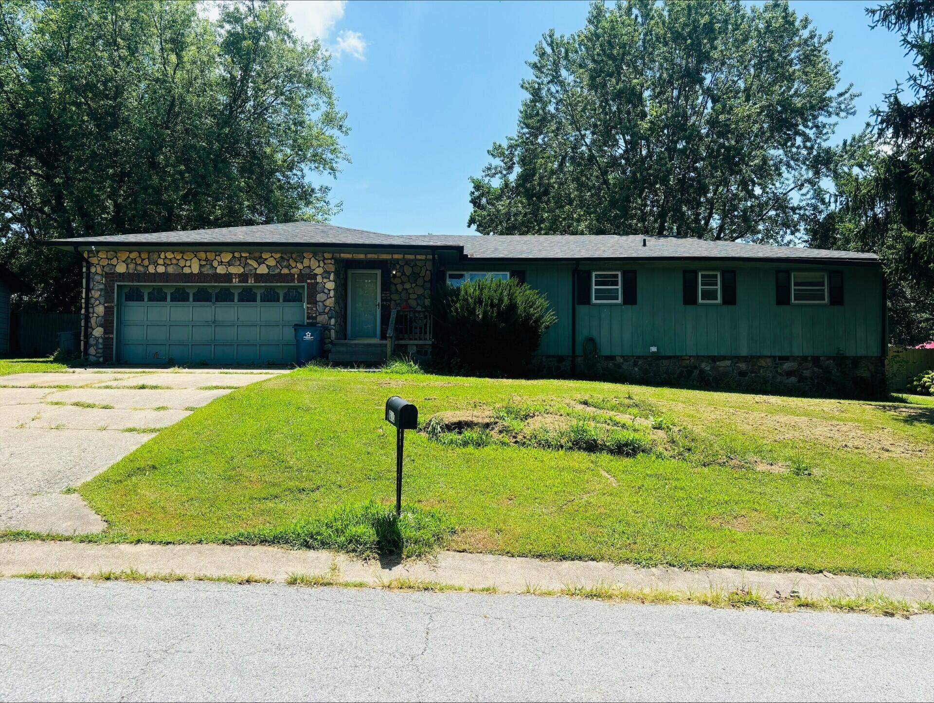 605 Joy Street Property Photo 1