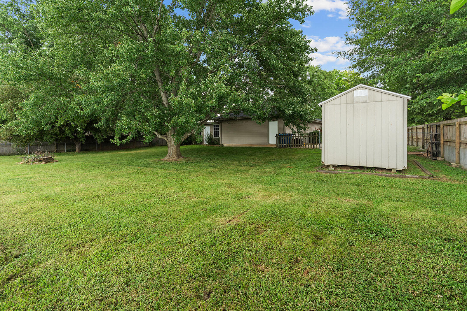 105 North Ellen Street Property Photo 40