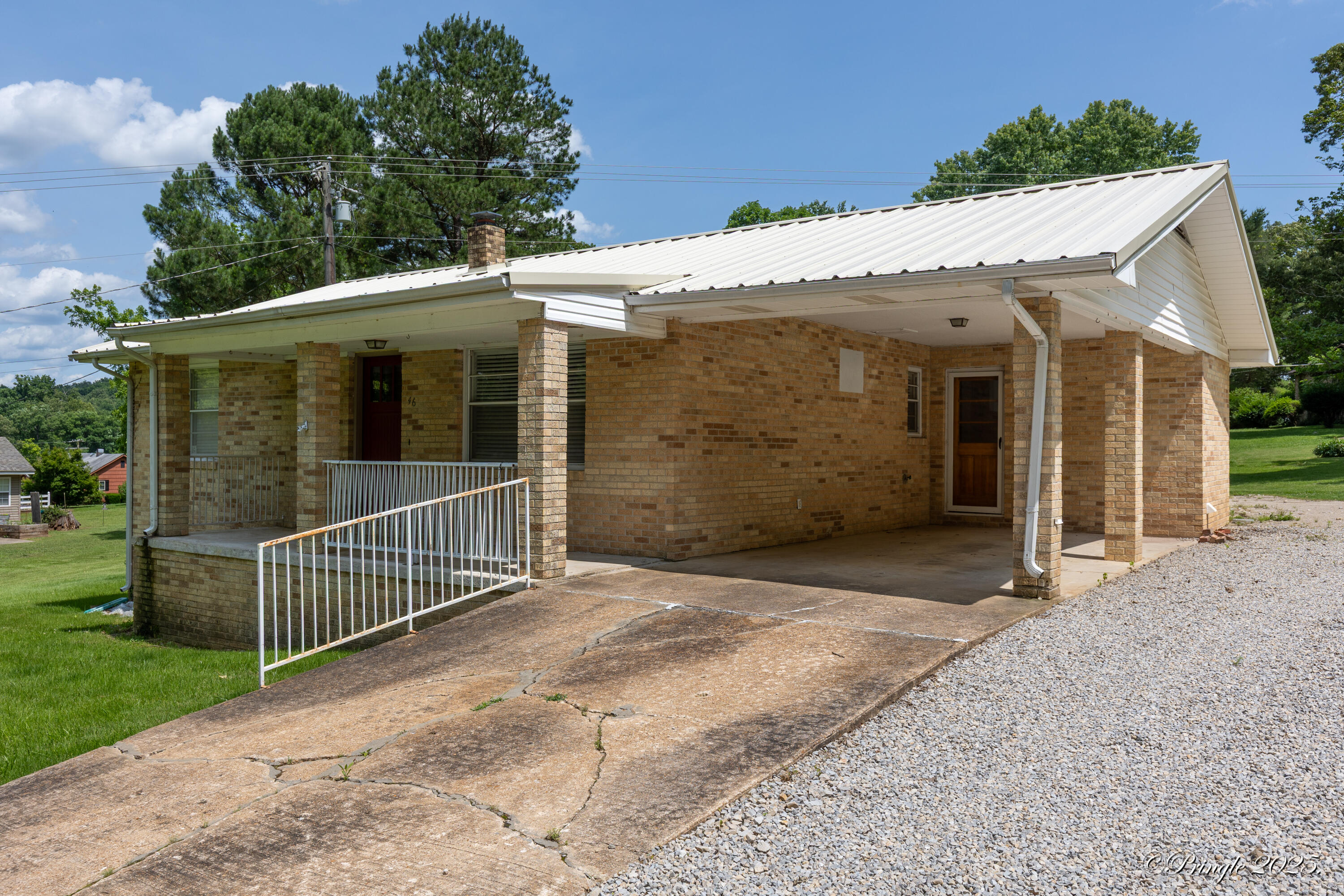 46 Hillcrest Road Property Photo 1