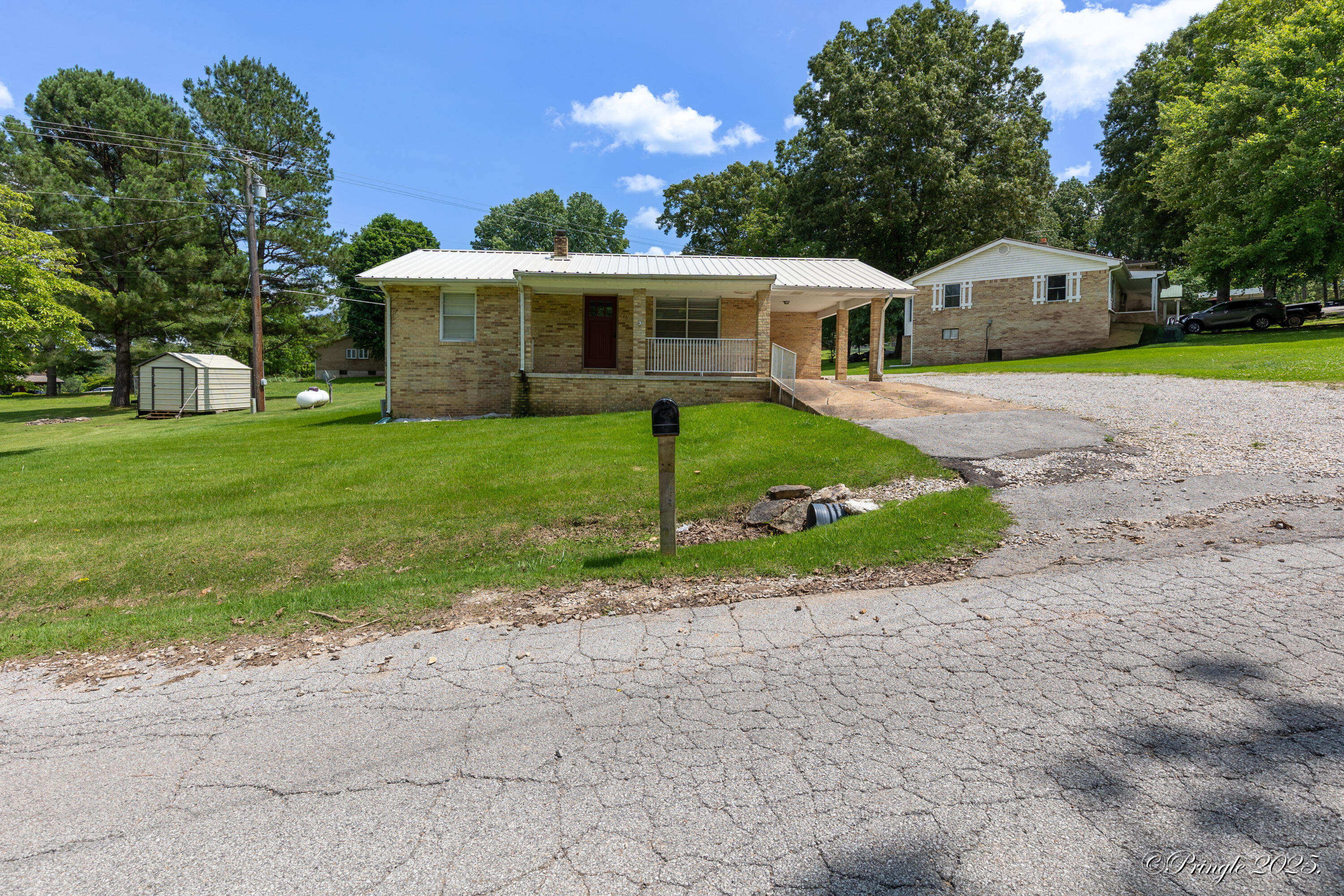 46 Hillcrest Road Property Photo 2