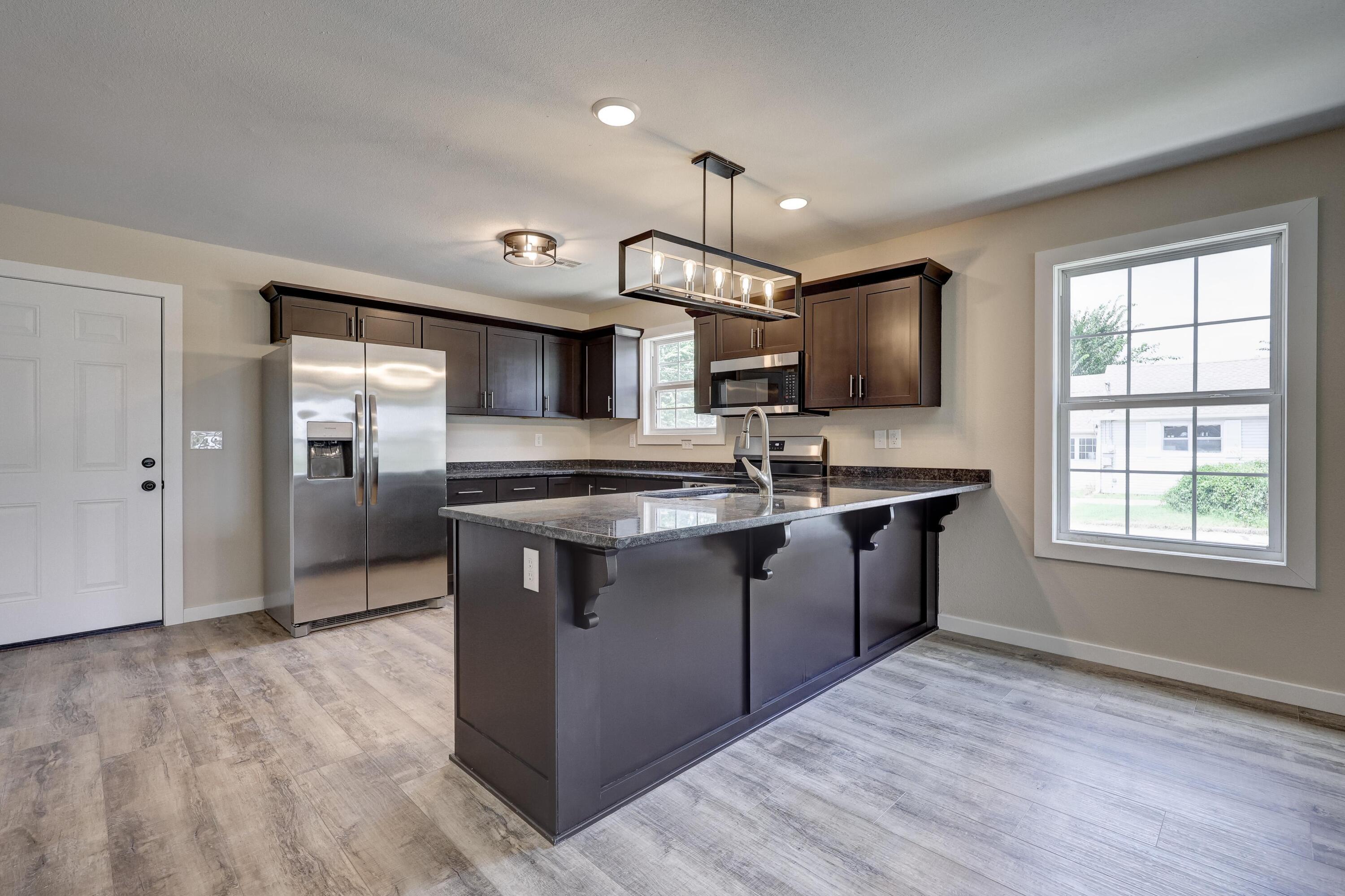 802 South Mckinley Avenue Property Photo 12