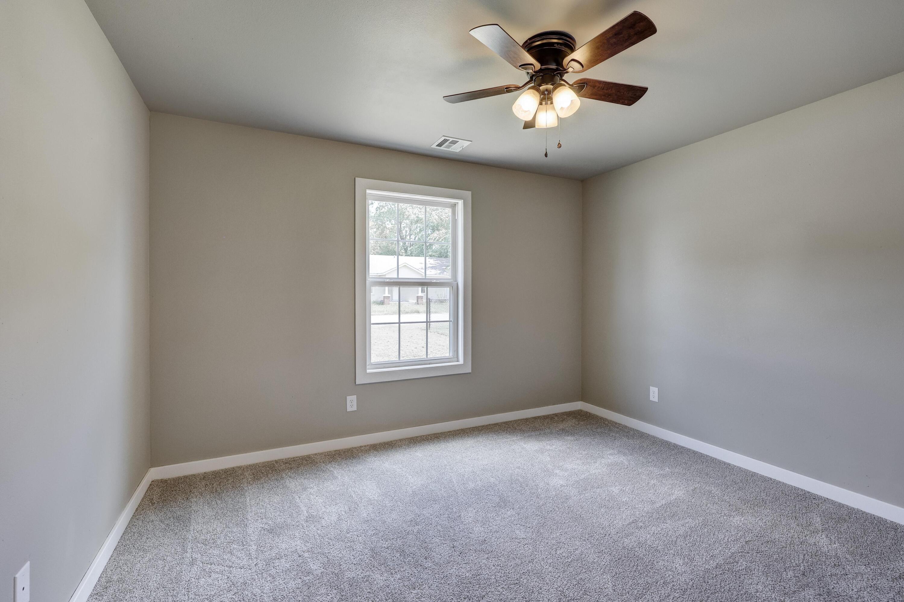 802 South Mckinley Avenue Property Photo 18