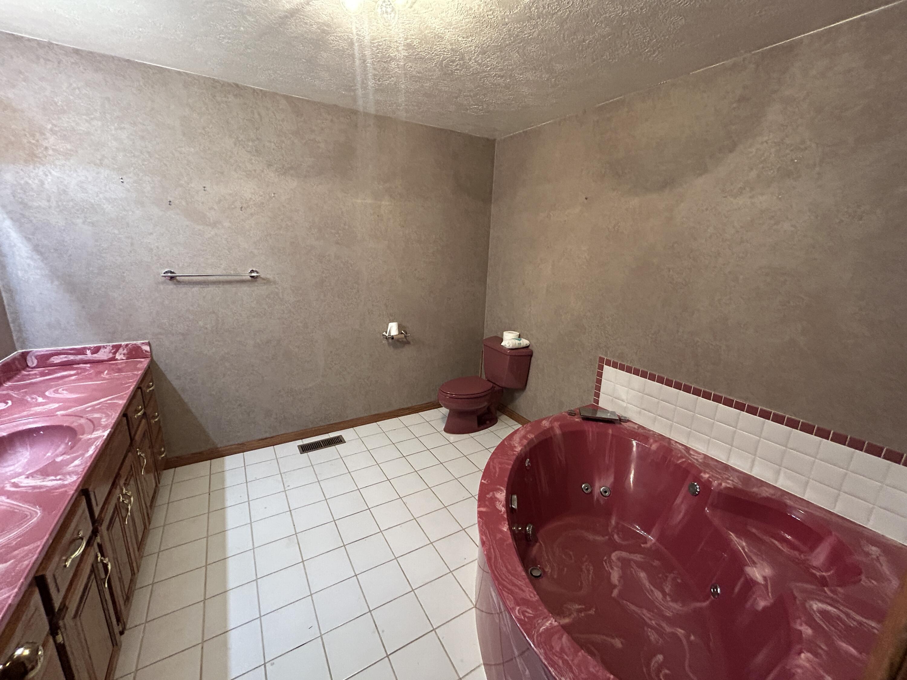 602 Curry Avenue Property Photo 5