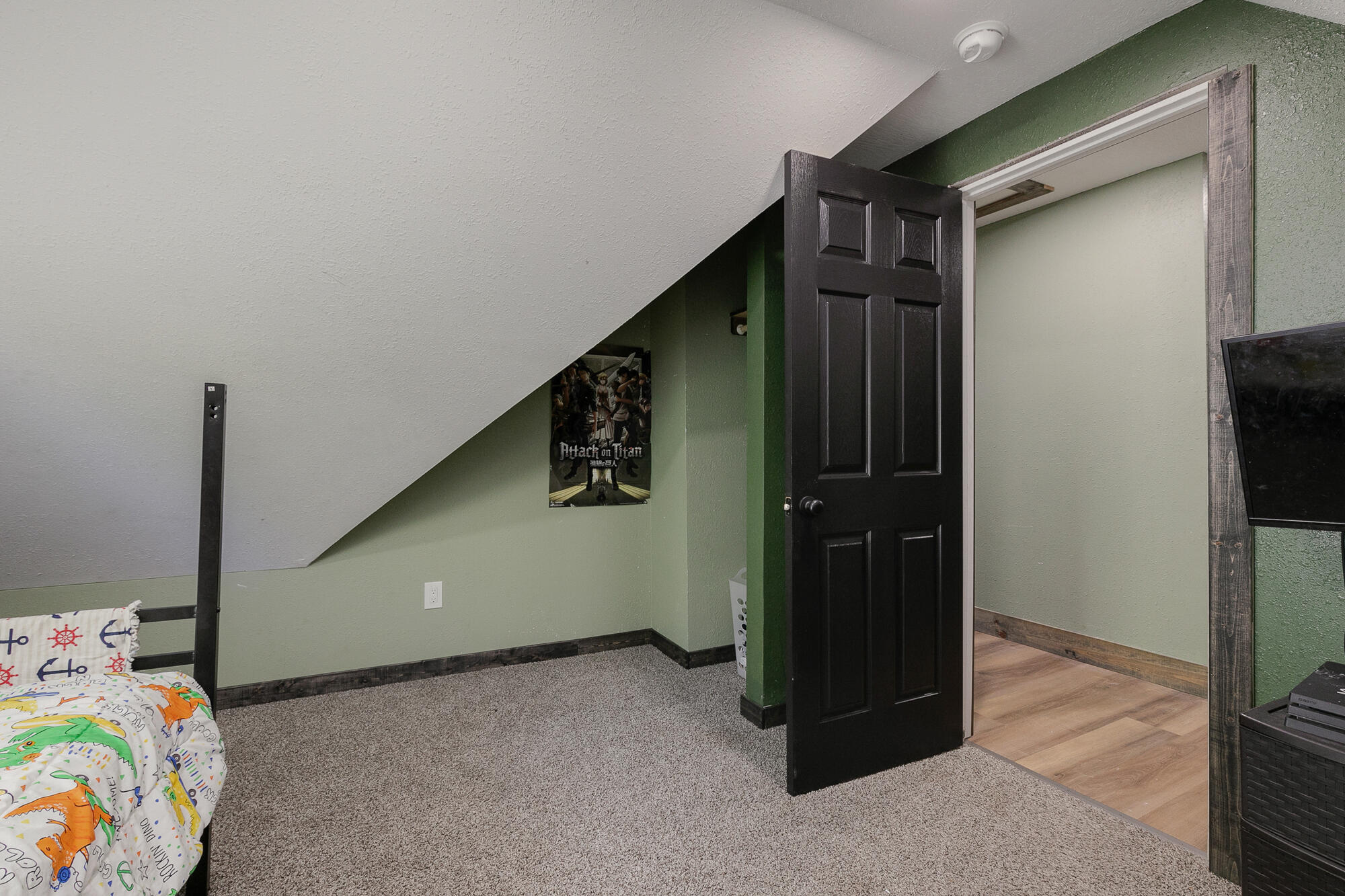 418 Wells Street Property Photo 35