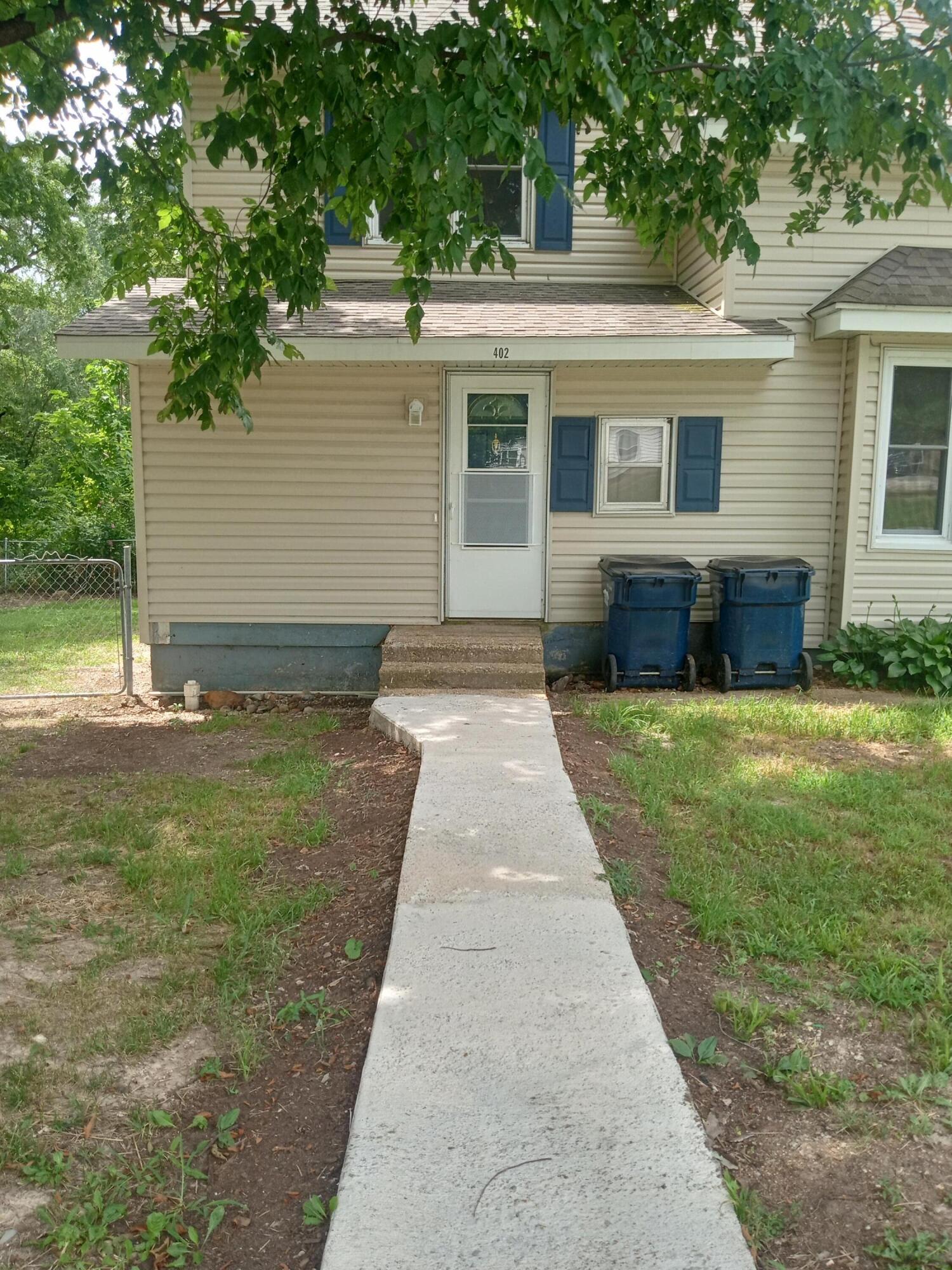 402 South Maple Street Property Photo 5