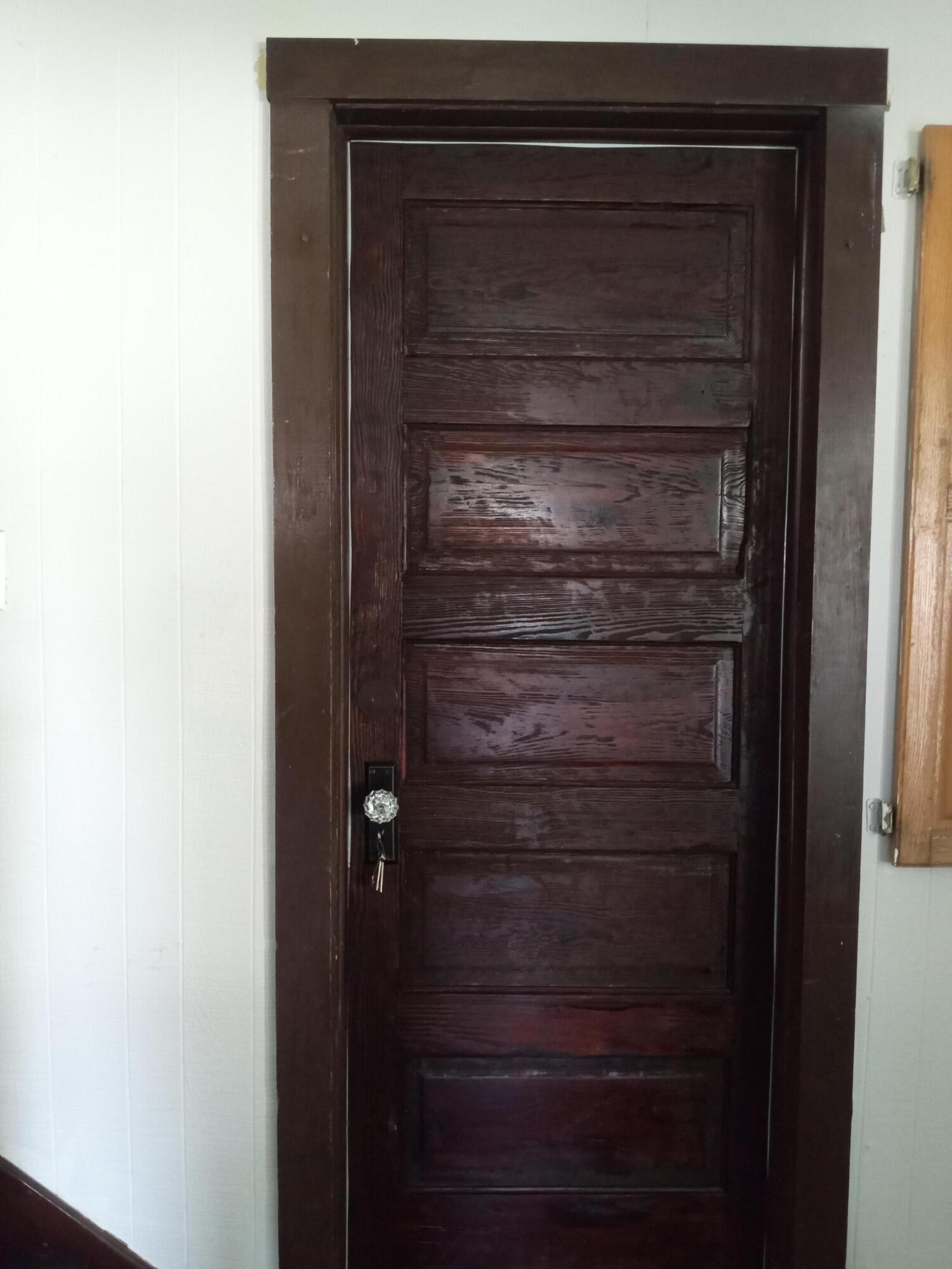 402 South Maple Street Property Photo 15