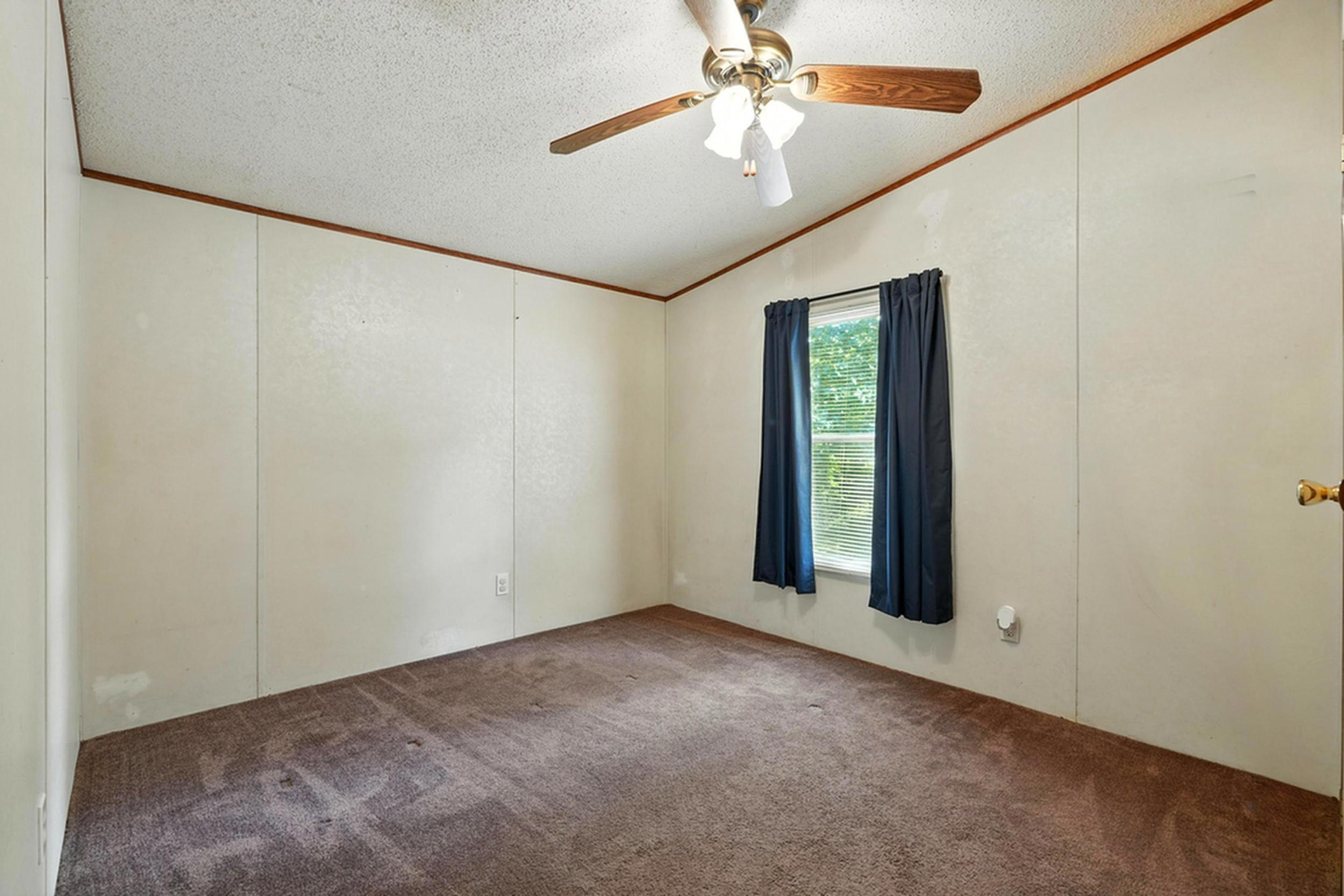 5020 Greenwood Drive Drive Property Photo 13