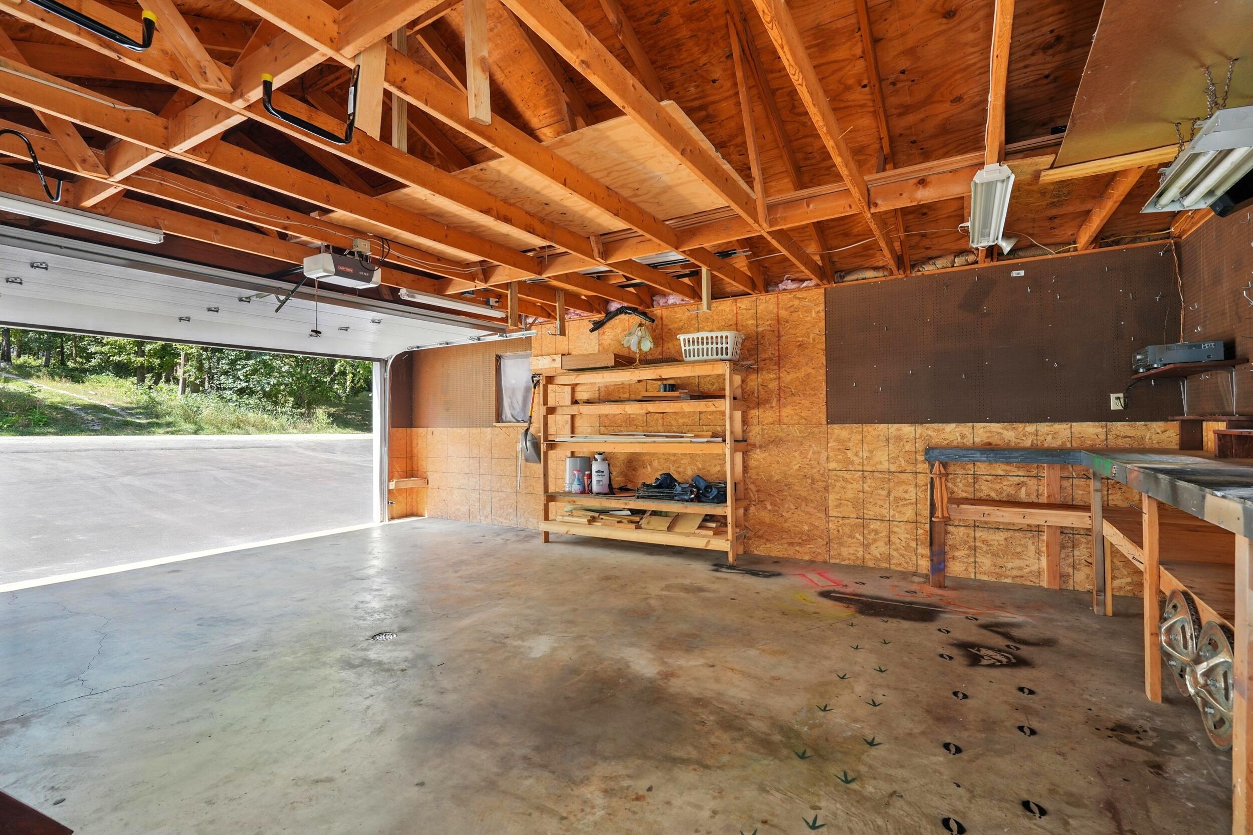 5020 Greenwood Drive Drive Property Photo 26