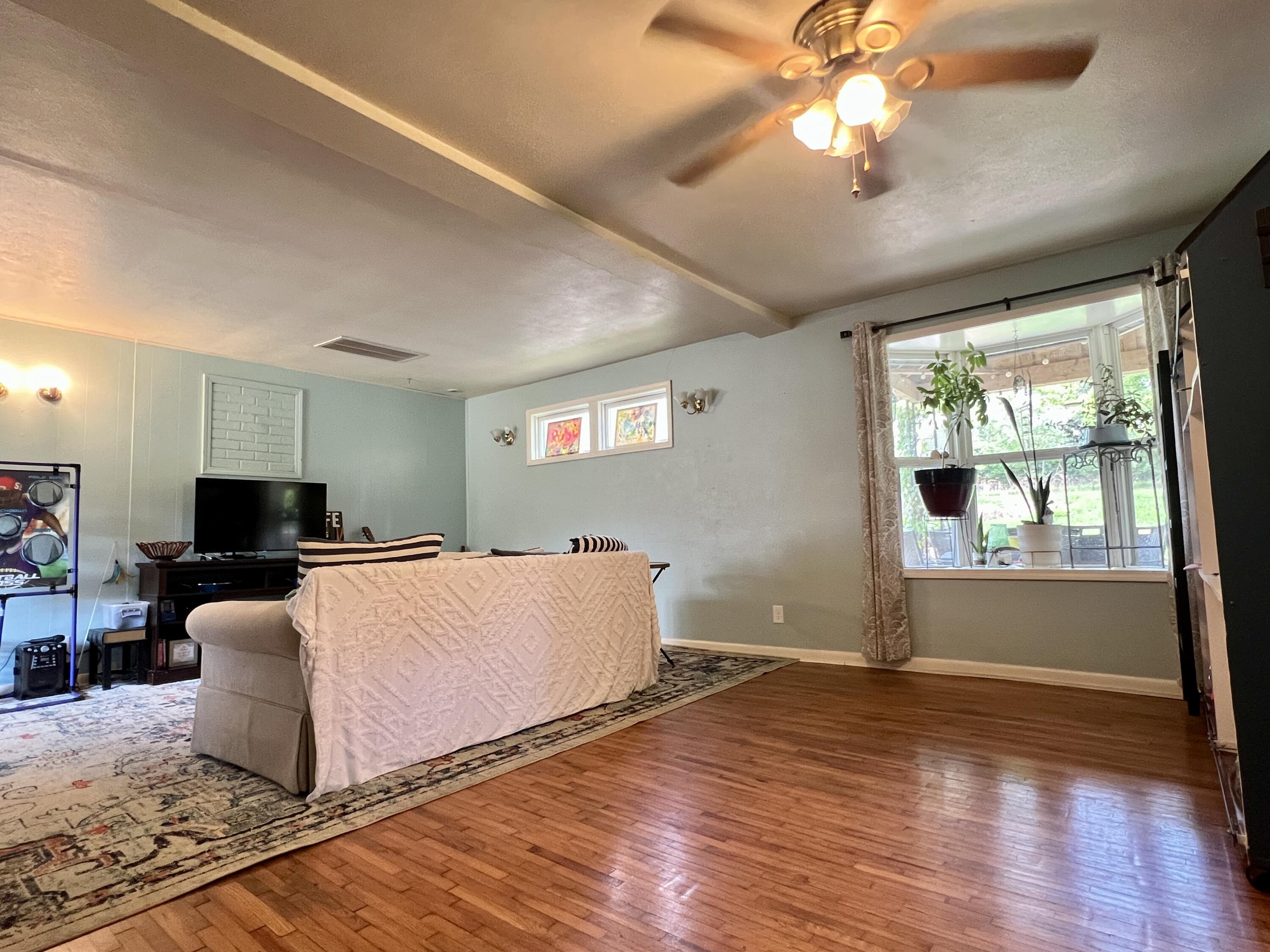 1016 Zimmerman Avenue Property Photo 10