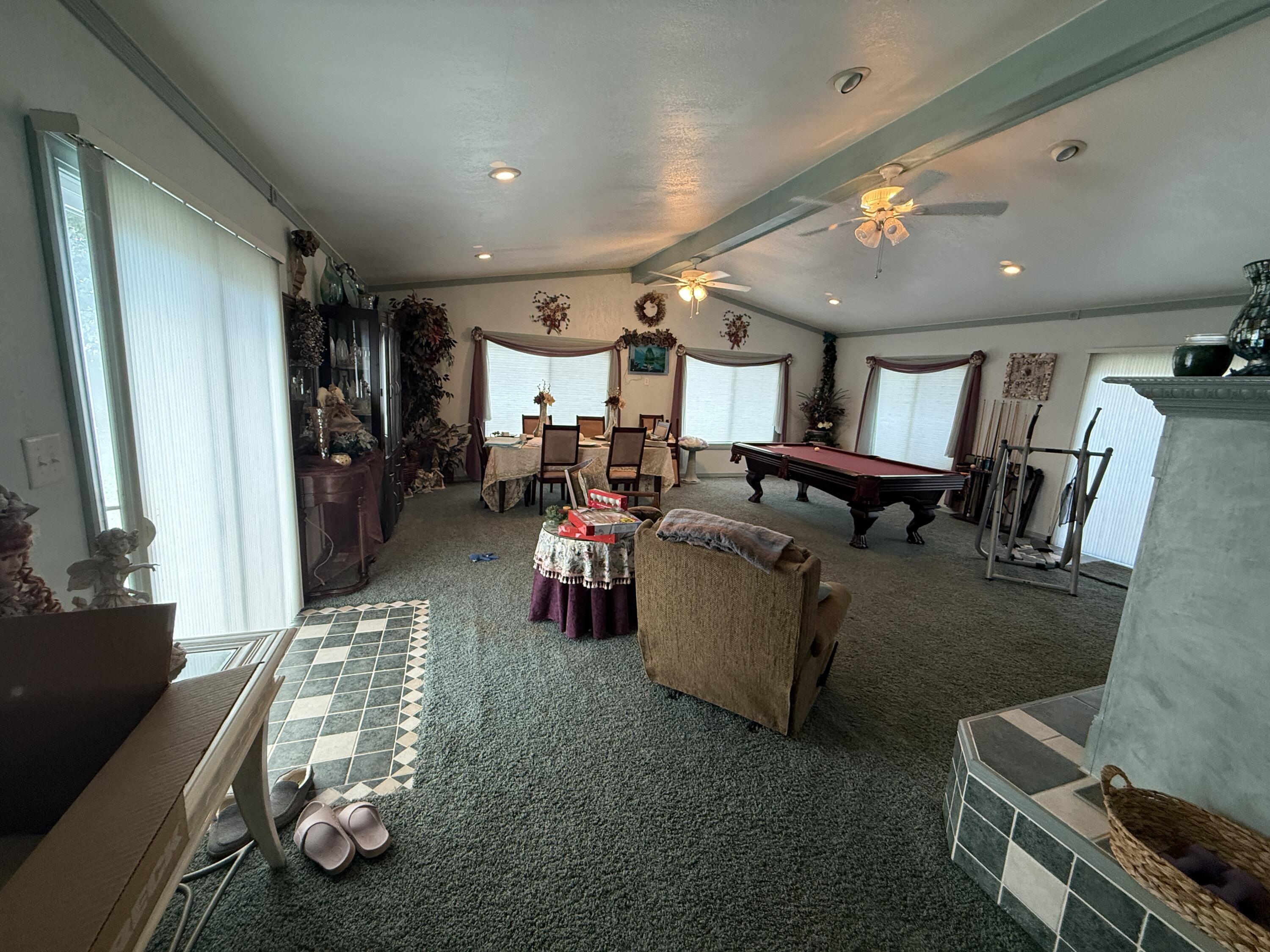 939 East Redbud Lane Property Photo 7