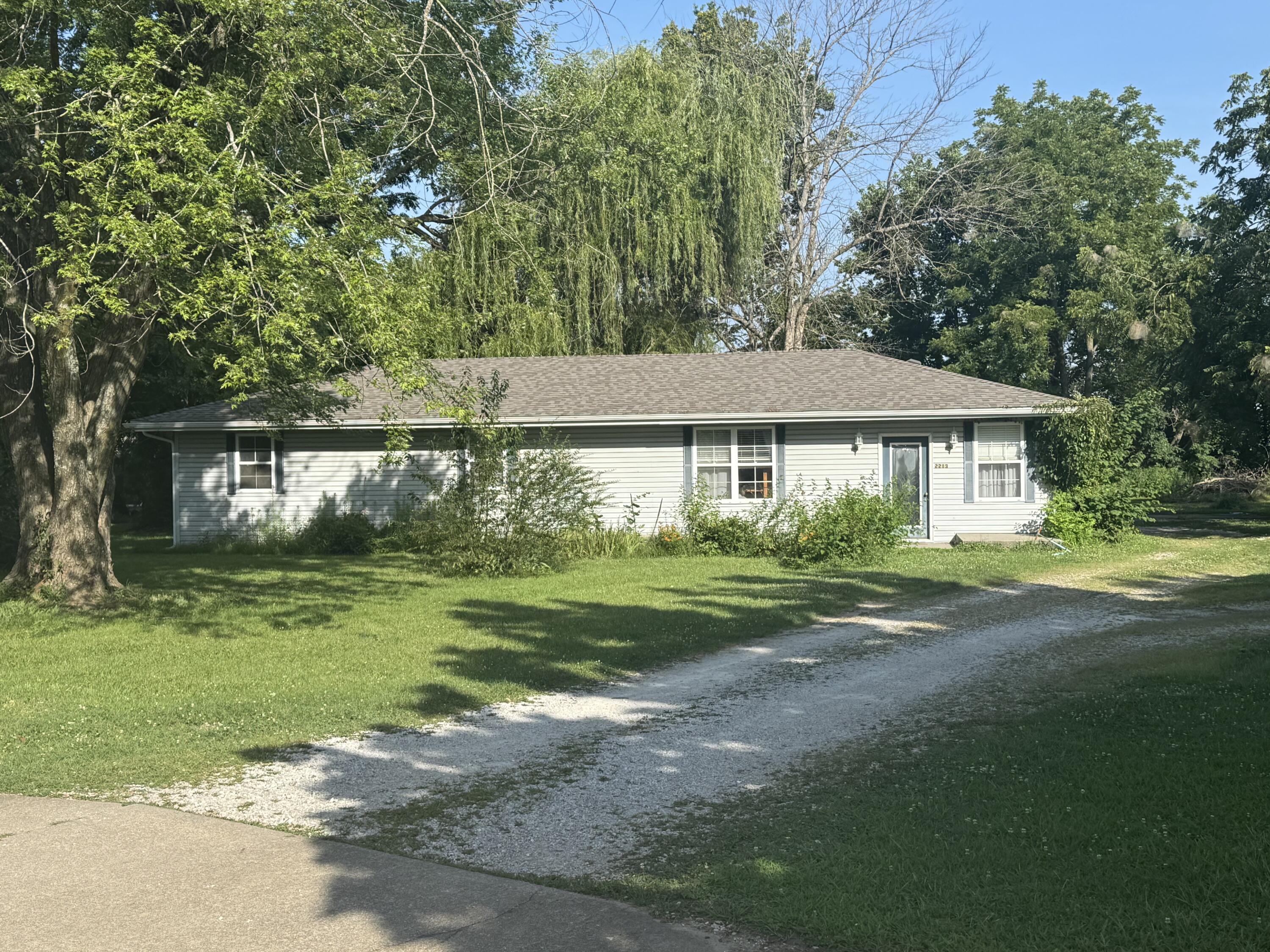2213 Orchard Avenue Property Photo 1