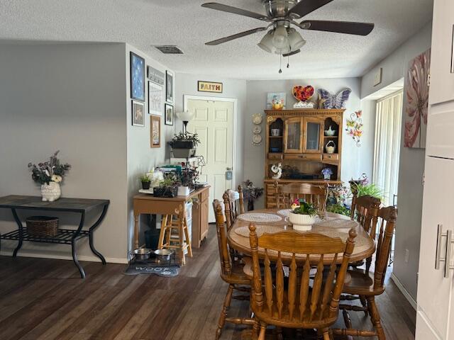 2701 Paula Drive Property Photo 6