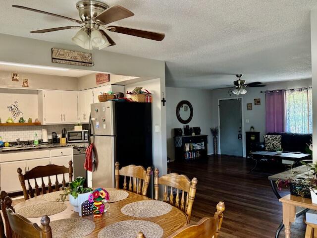 2701 Paula Drive Property Photo 7