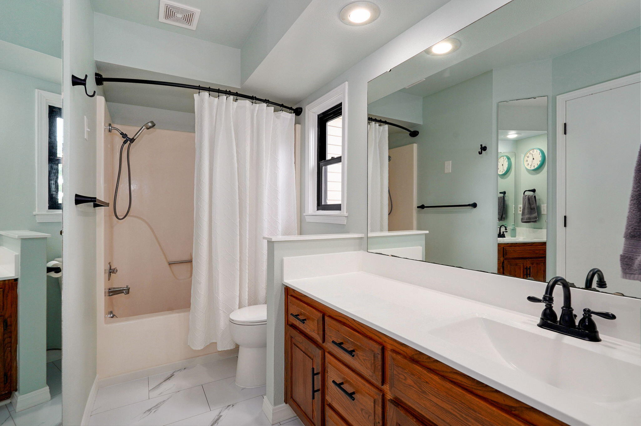 3108 West Broadmoor Street Property Photo 18