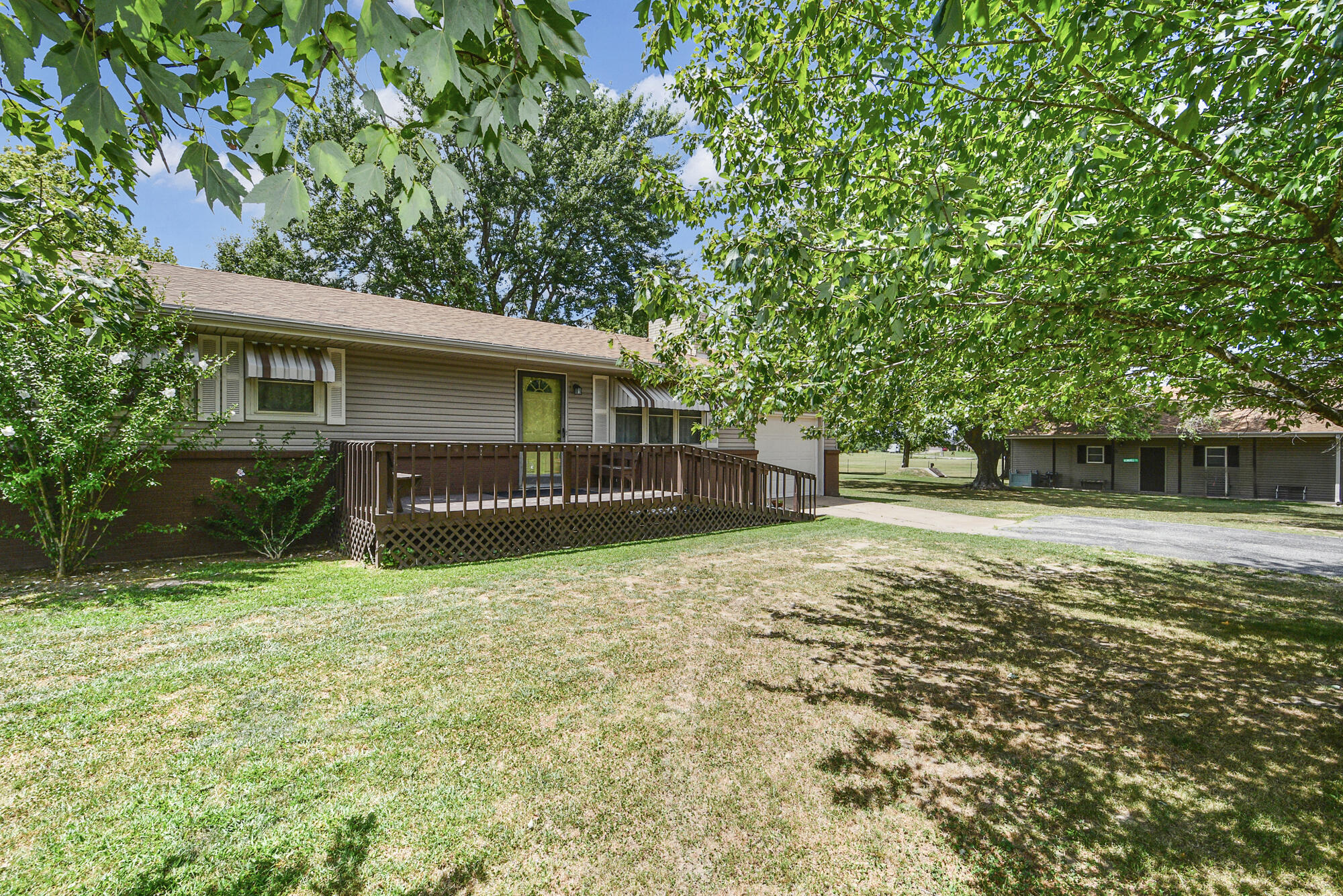1639 State Highway P Property Photo 2