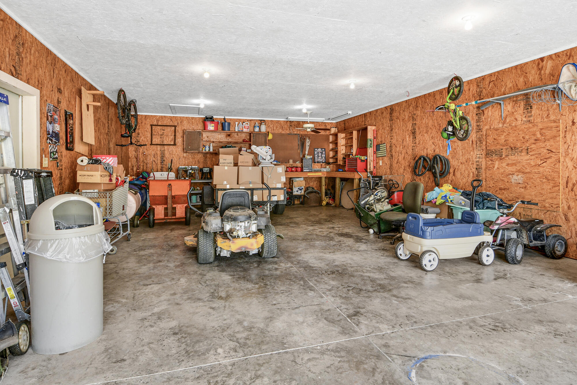 1639 State Highway P Property Photo 35