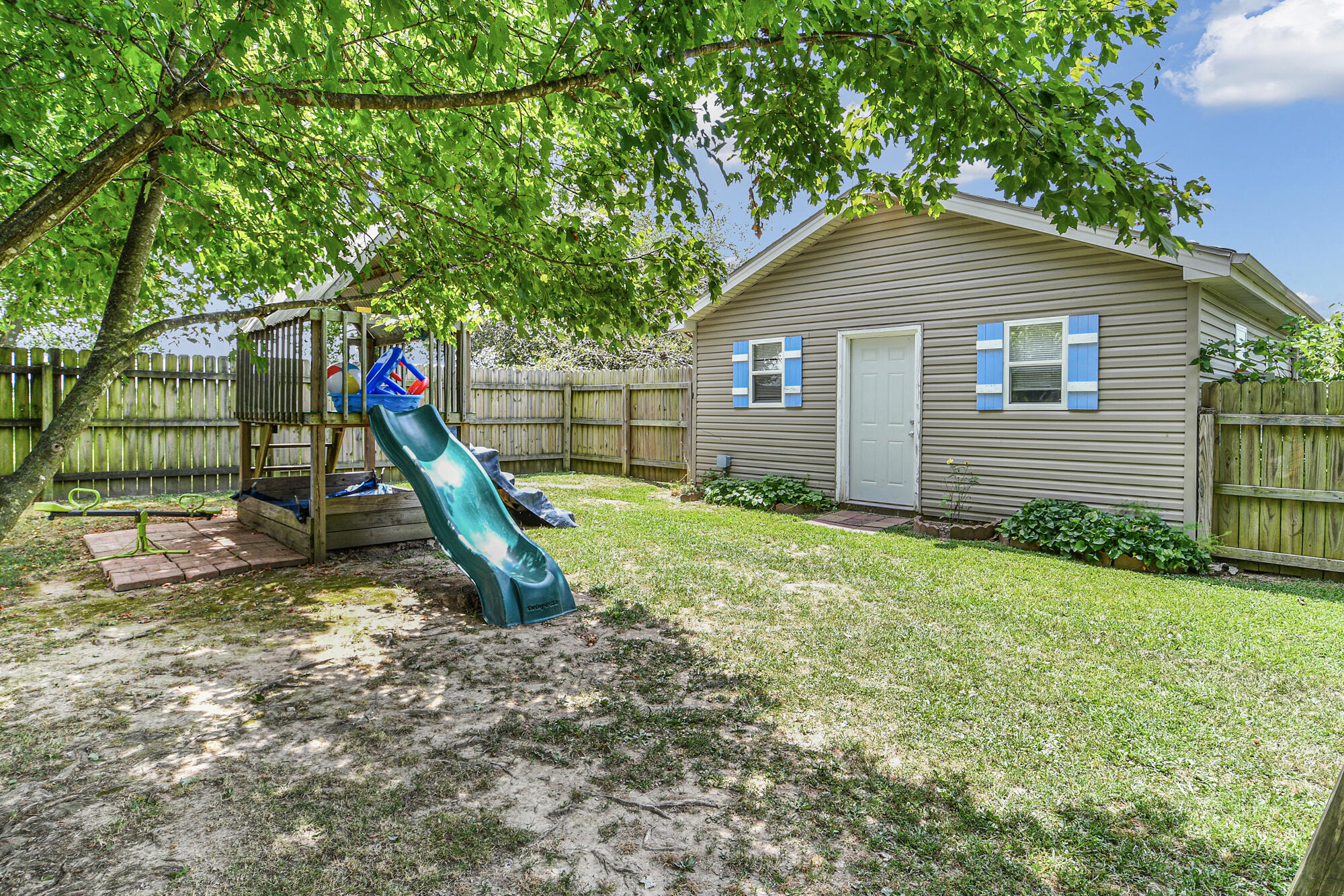 1639 State Highway P Property Photo 36