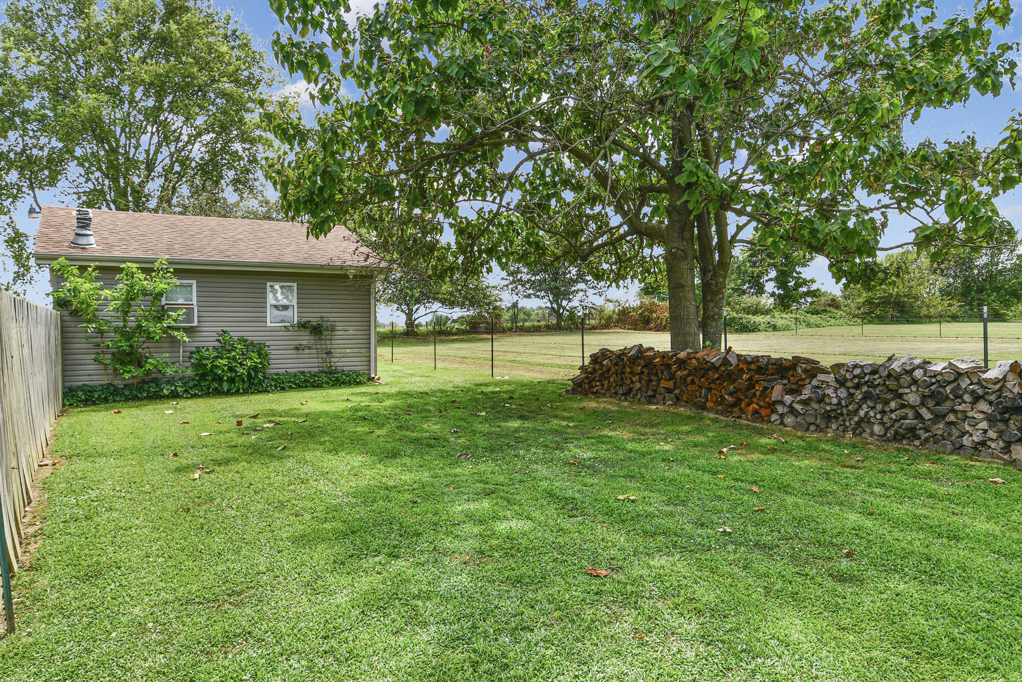 1639 State Highway P Property Photo 53