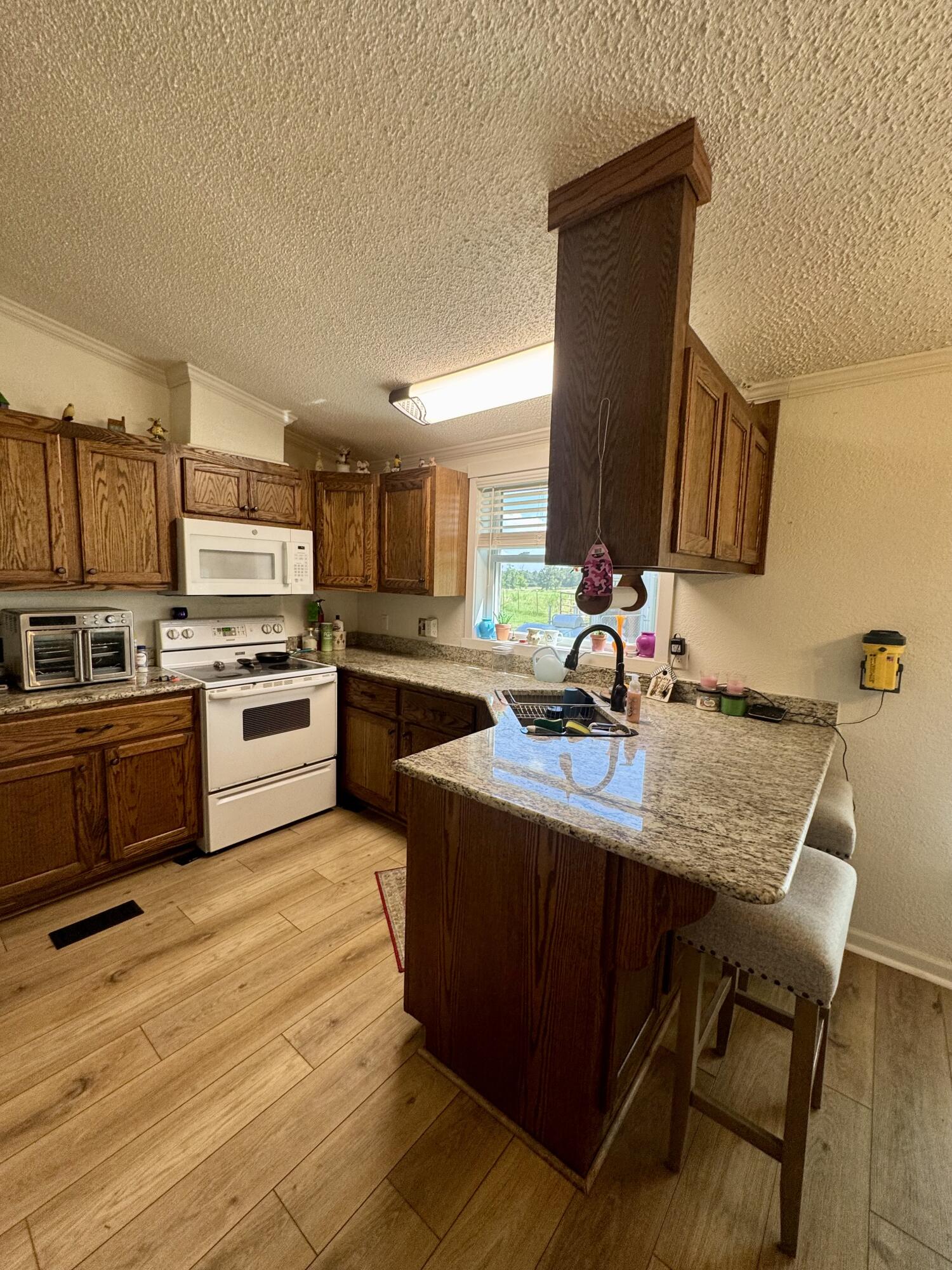 22304 East Highway 86 Property Photo 13