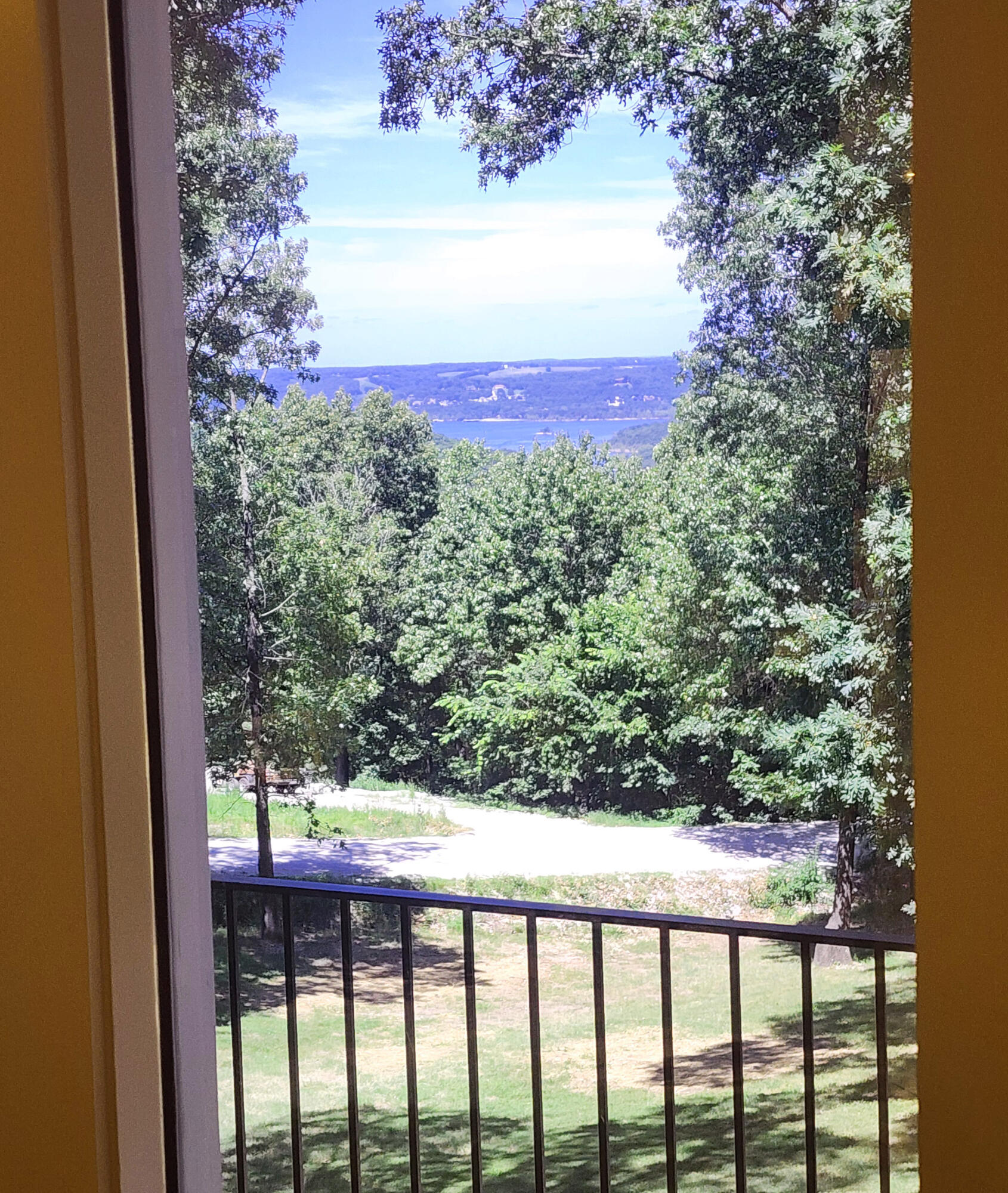 233 Sidehill Drive Property Photo 13