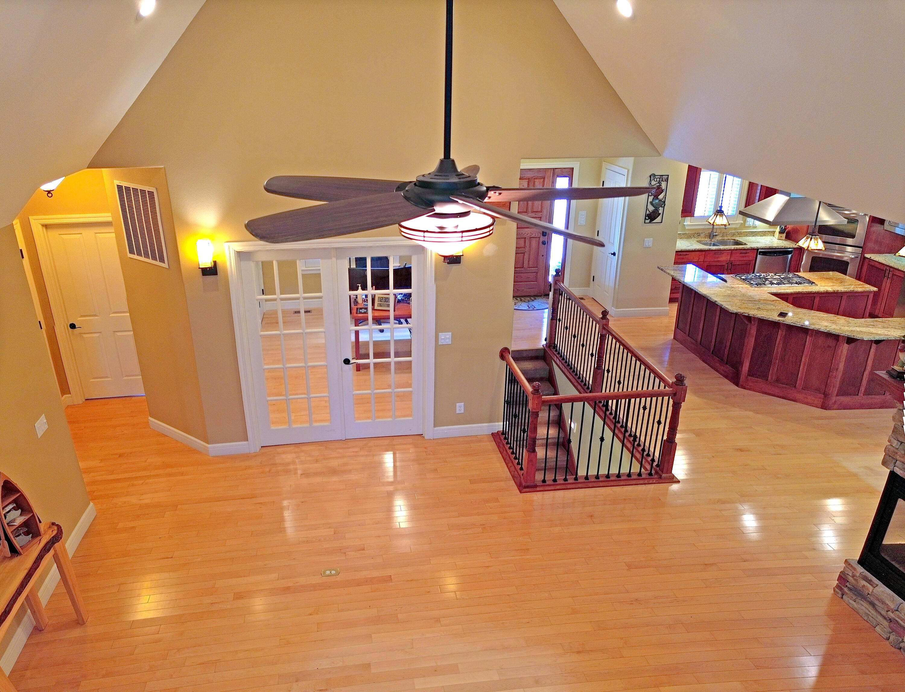 233 Sidehill Drive Property Photo 14
