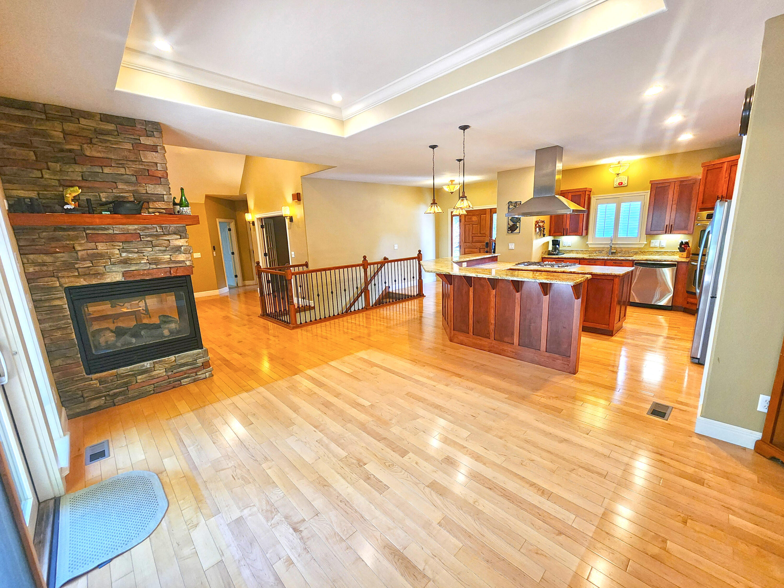 233 Sidehill Drive Property Photo 18