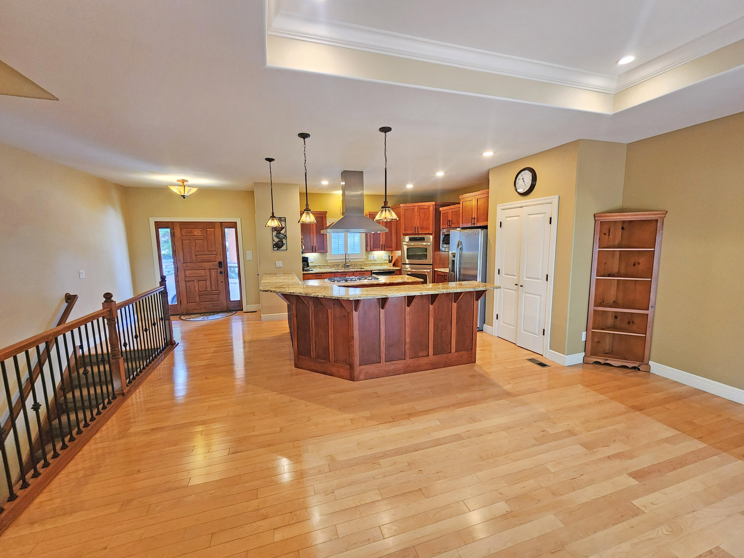233 Sidehill Drive Property Photo 23