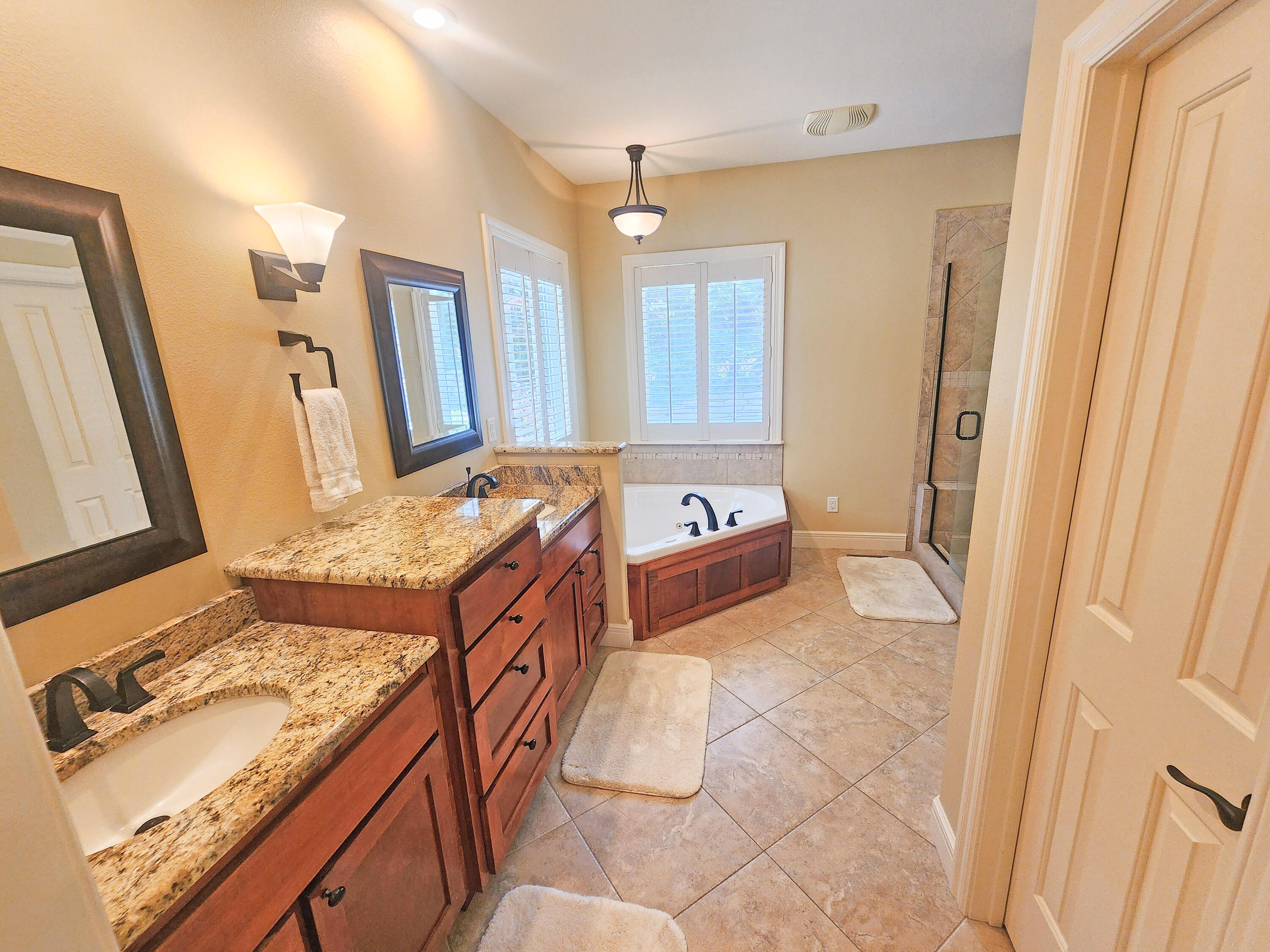 233 Sidehill Drive Property Photo 37