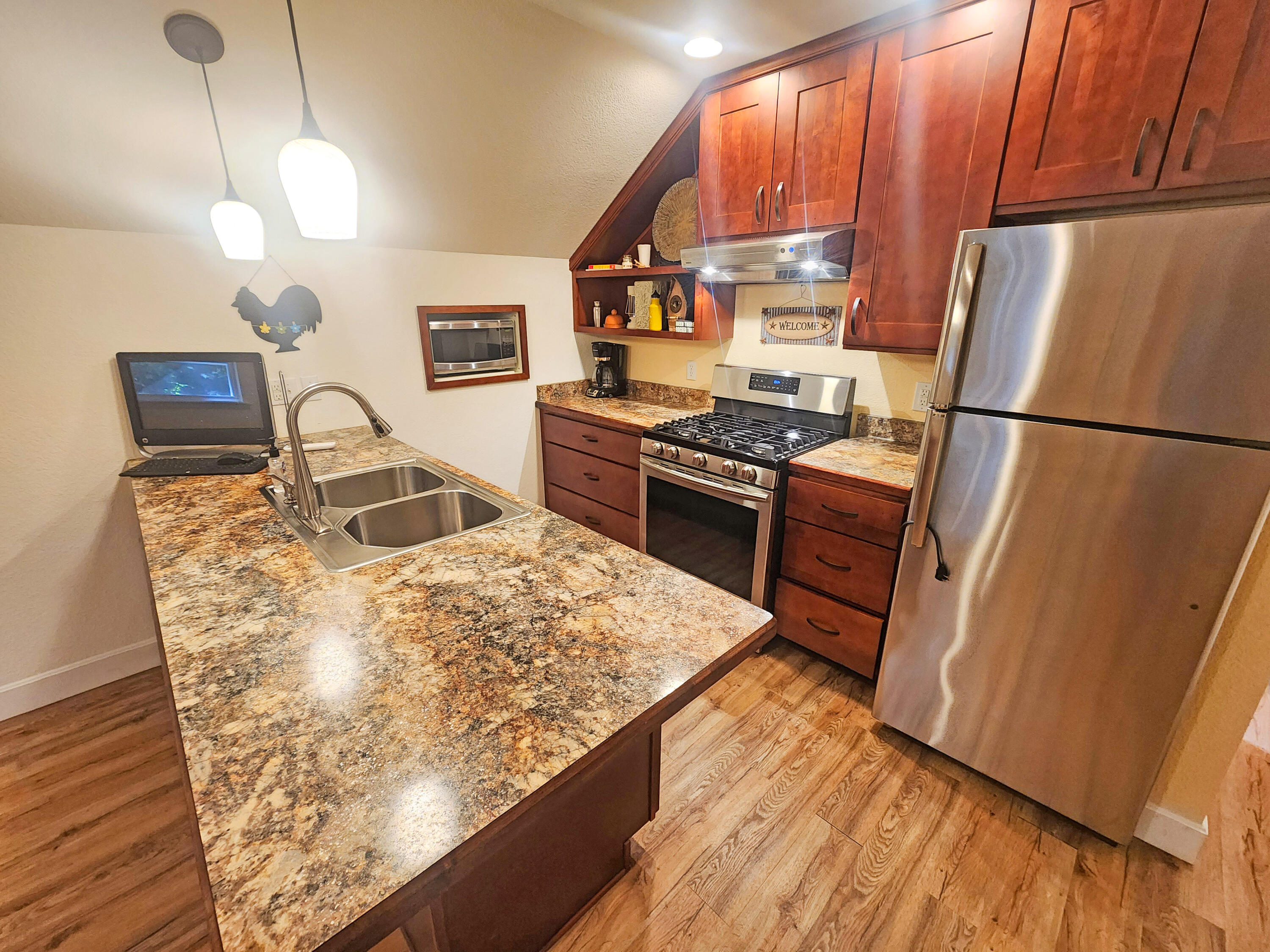 233 Sidehill Drive Property Photo 58