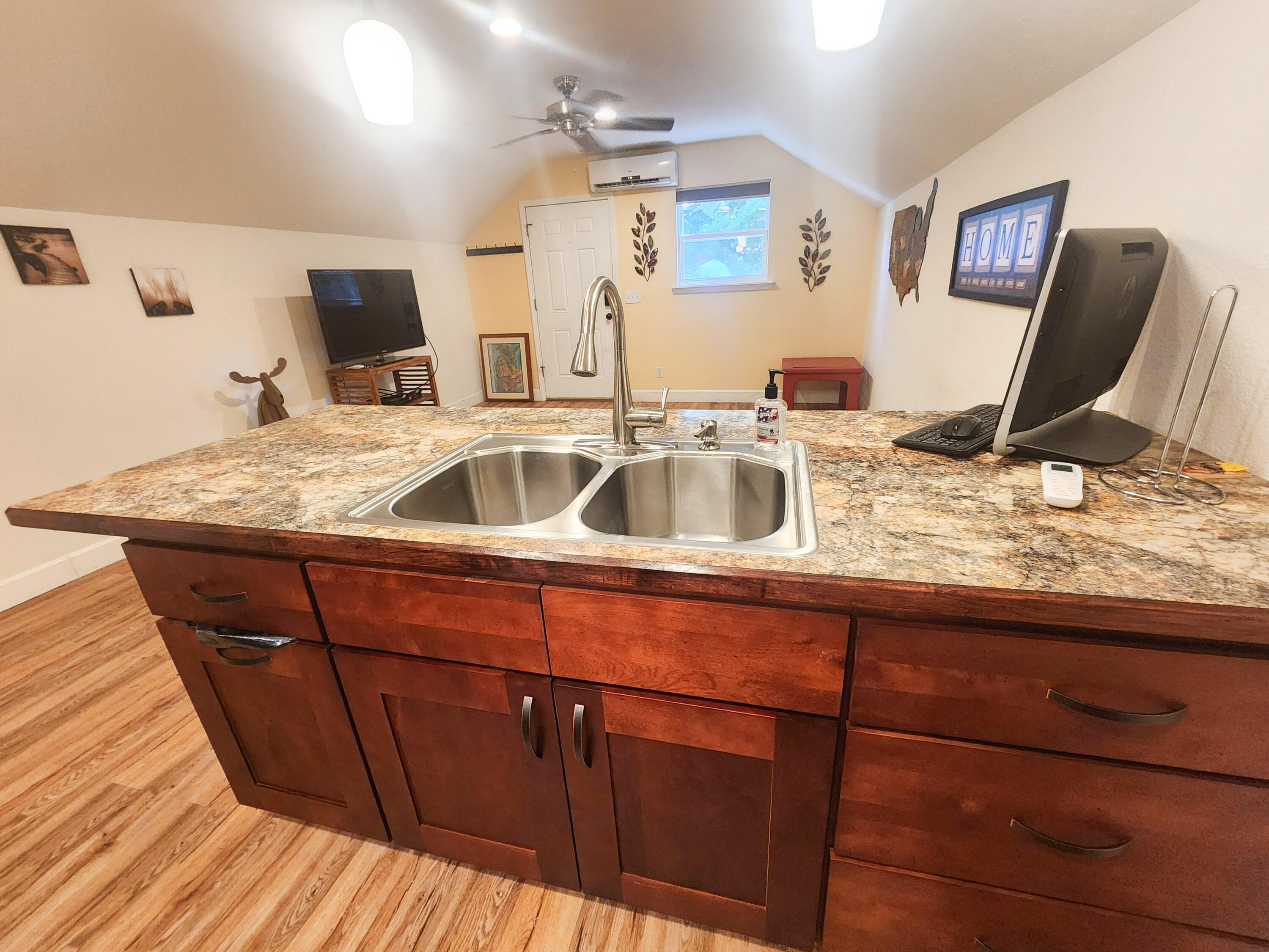 233 Sidehill Drive Property Photo 60