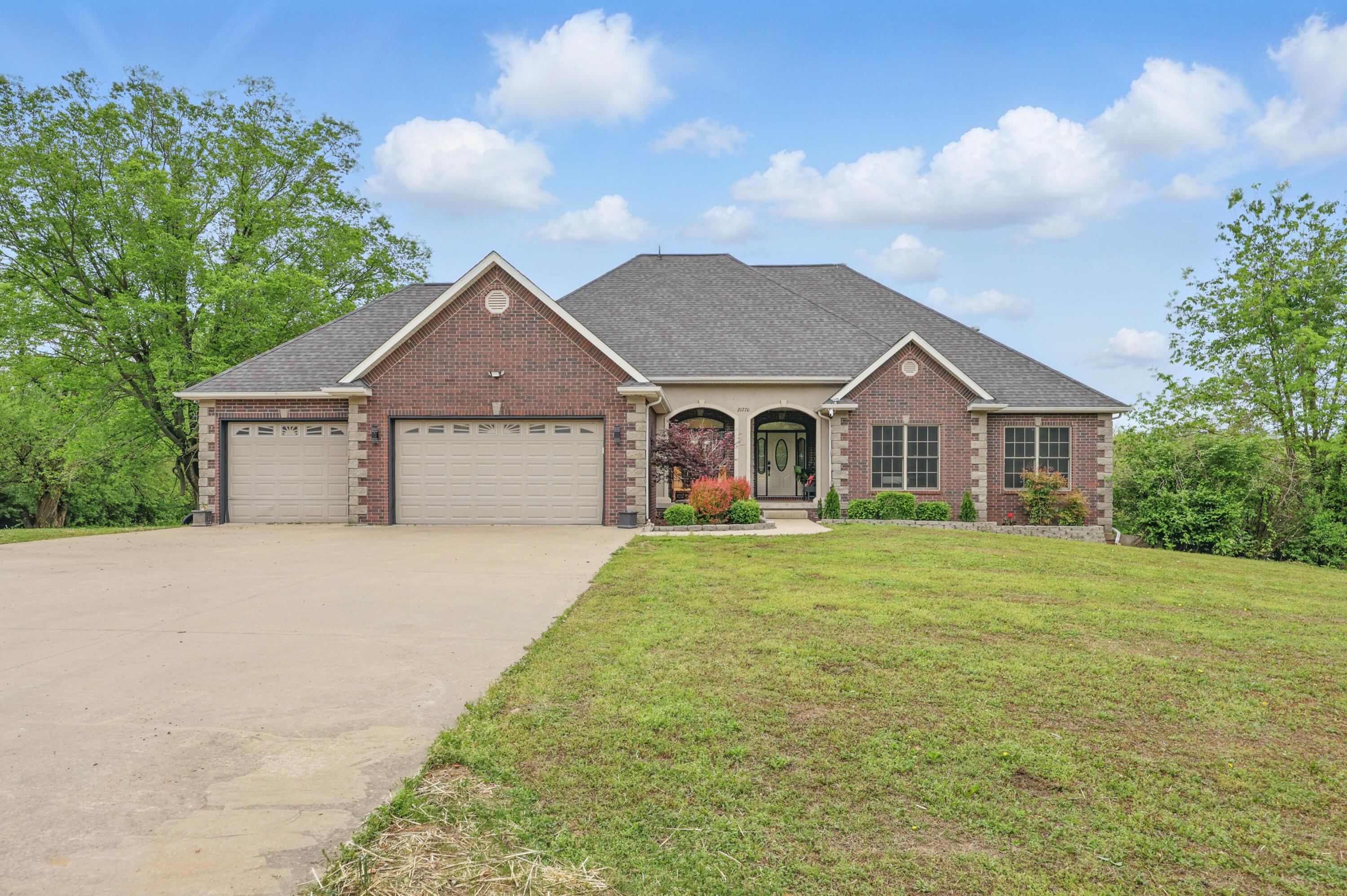 21770 Jude Lane Property Photo 4