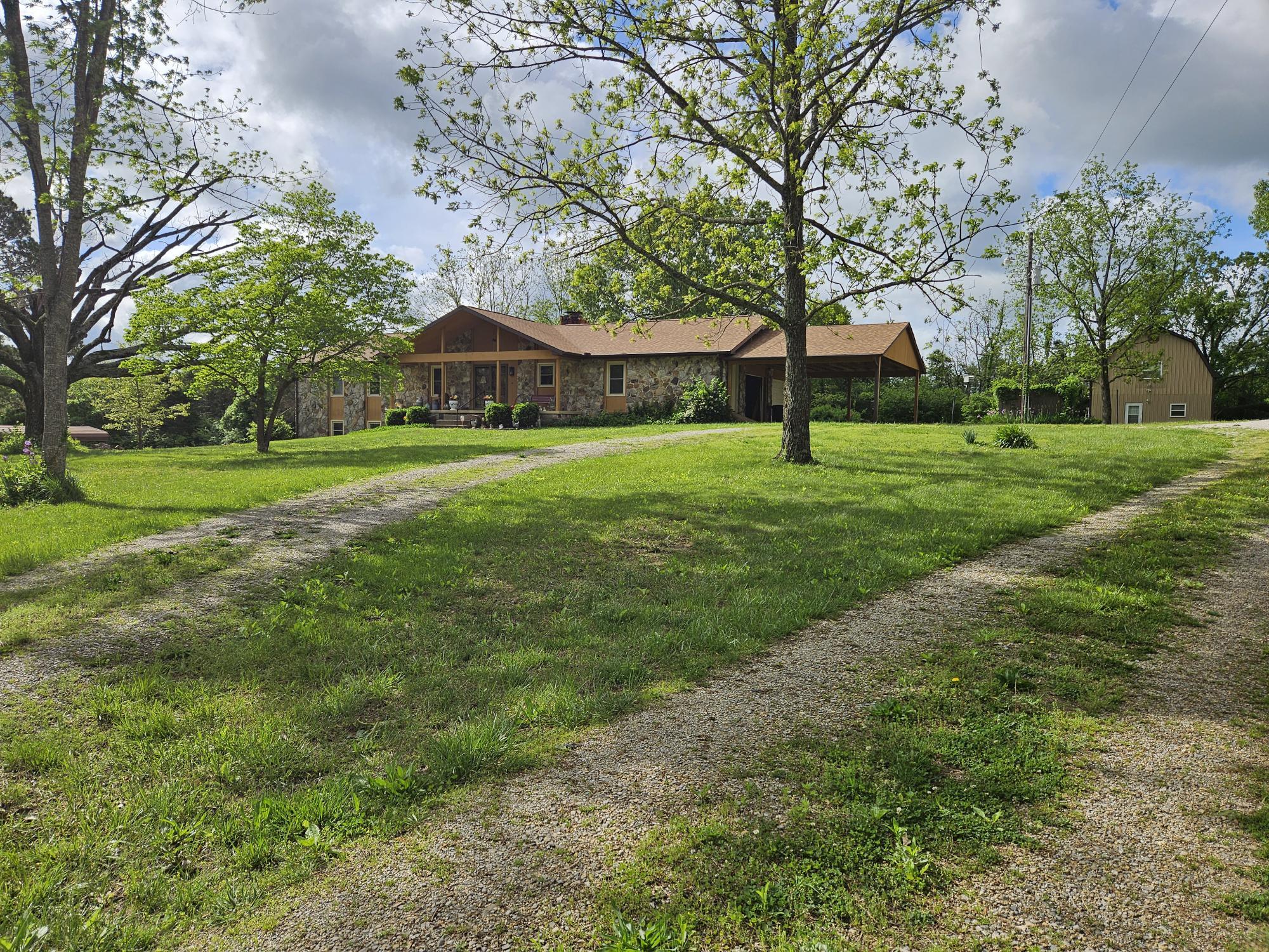 1100 County Road 8270 Property Photo 10