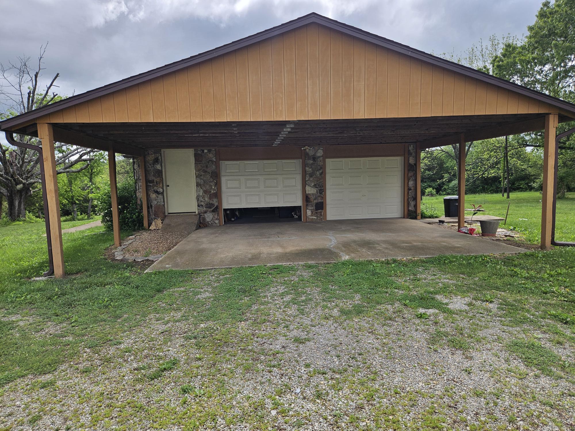 1100 County Road 8270 Property Photo 13