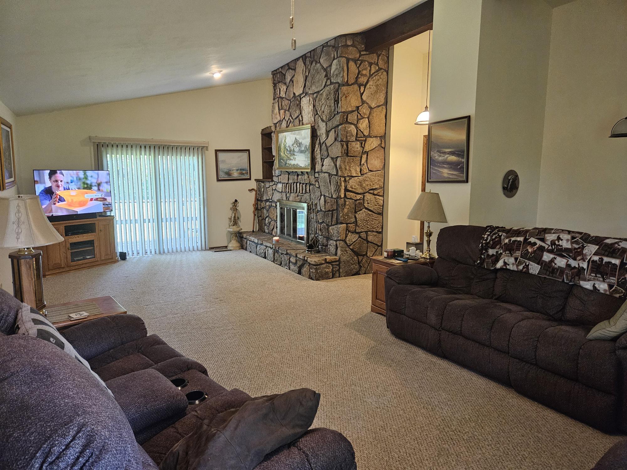 1100 County Road 8270 Property Photo 18