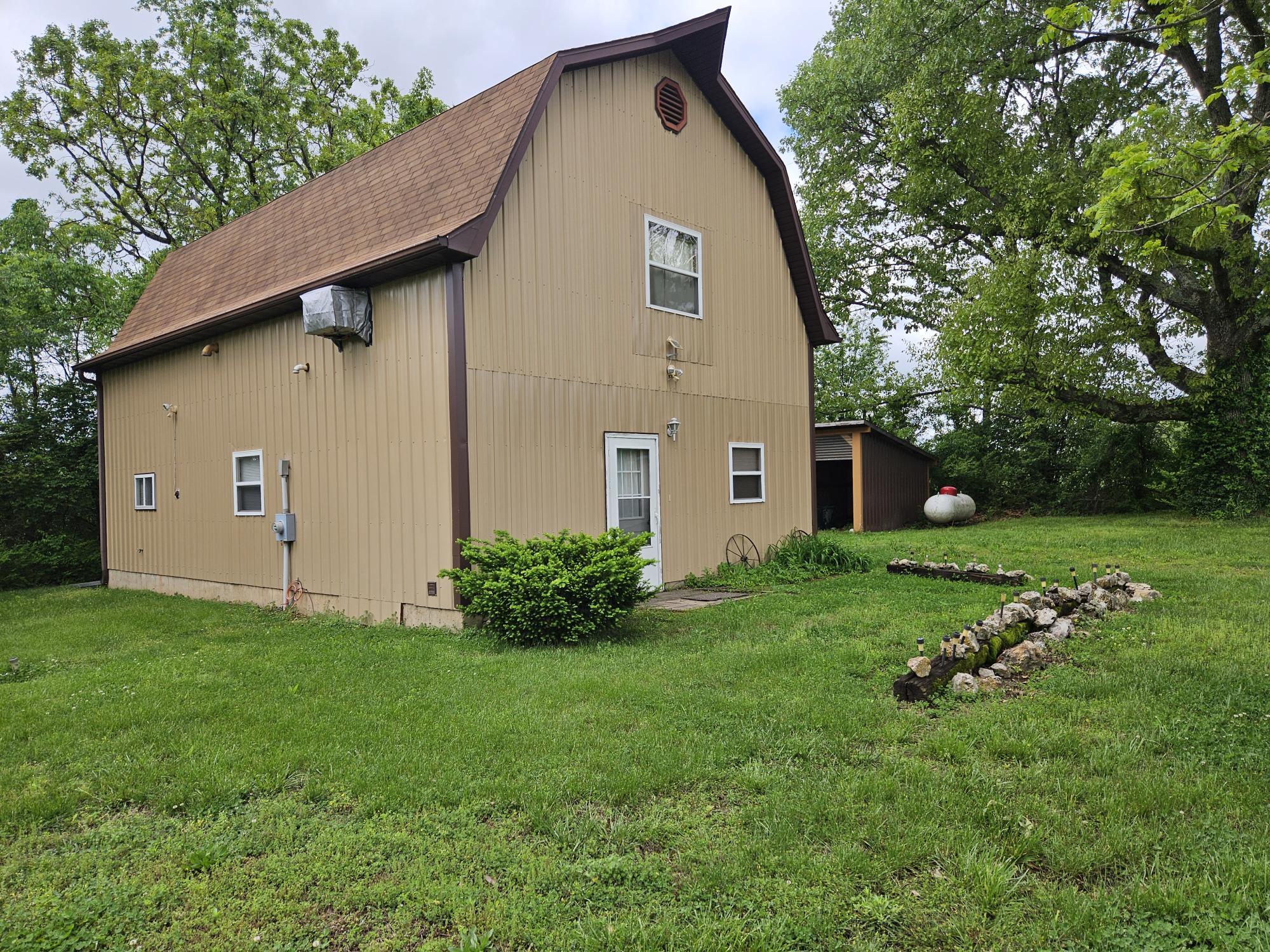 1100 County Road 8270 Property Photo 45