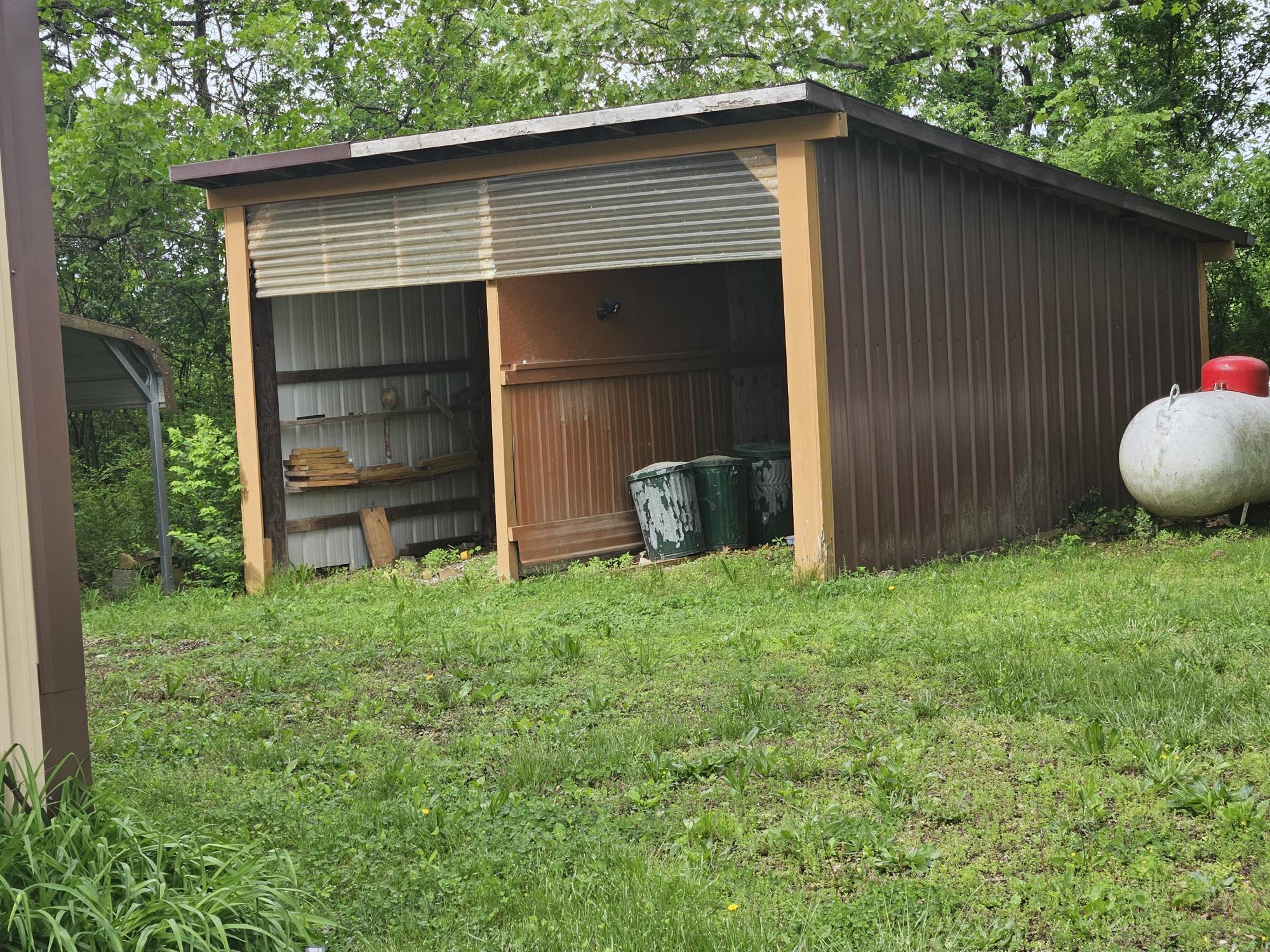 1100 County Road 8270 Property Photo 62