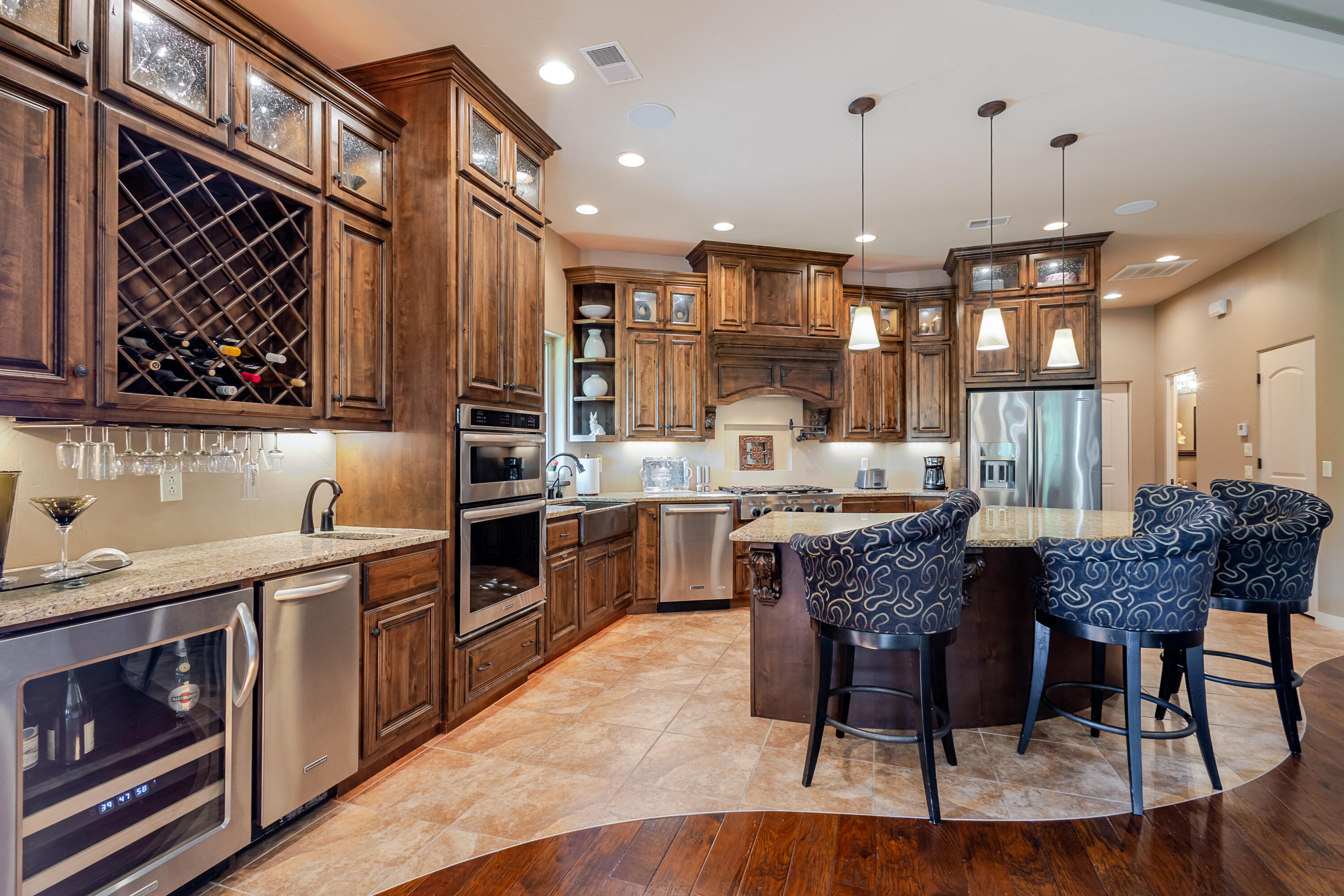 128 Pebble Beach Drive Property Photo 6