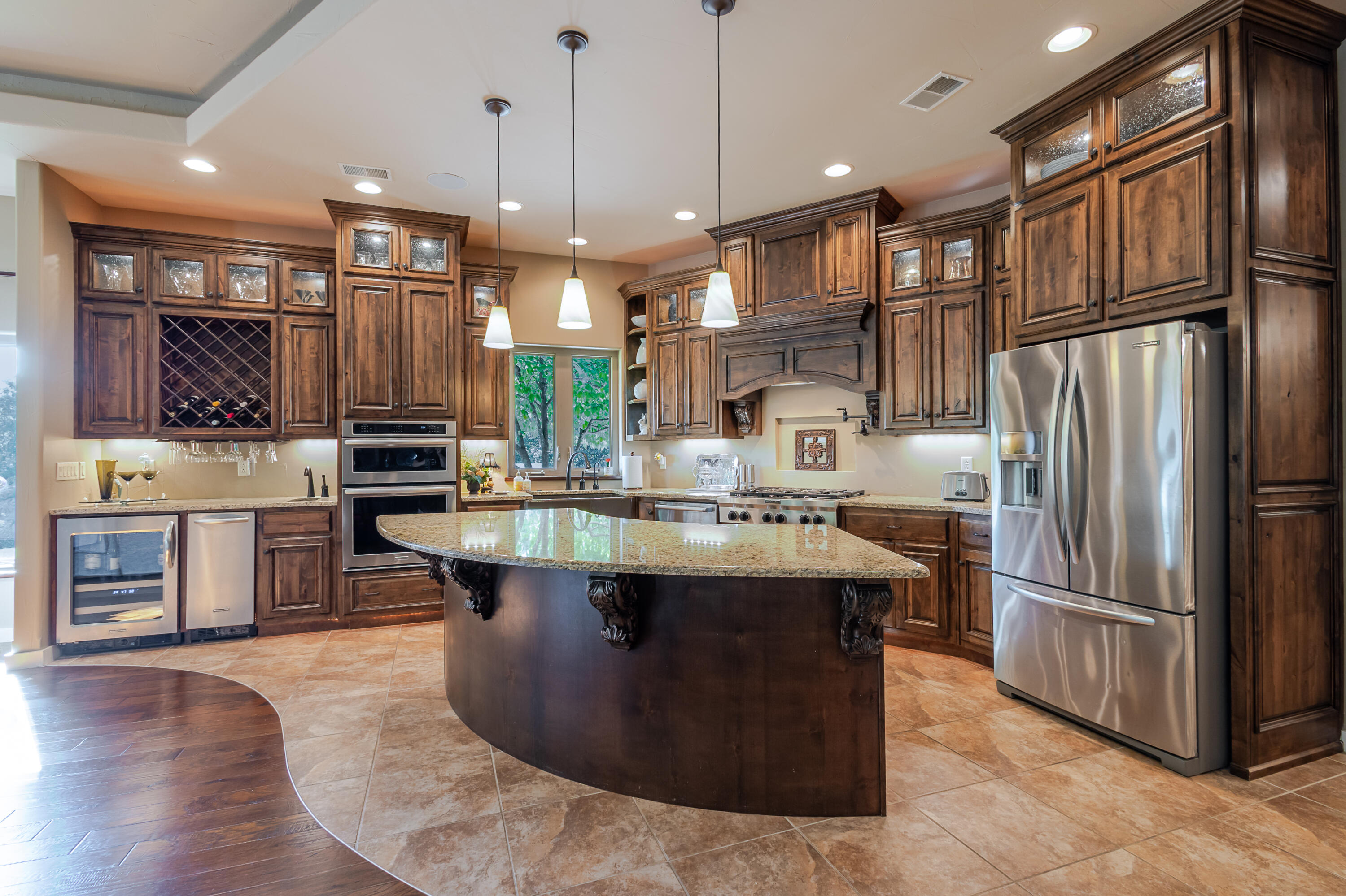 128 Pebble Beach Drive Property Photo 7
