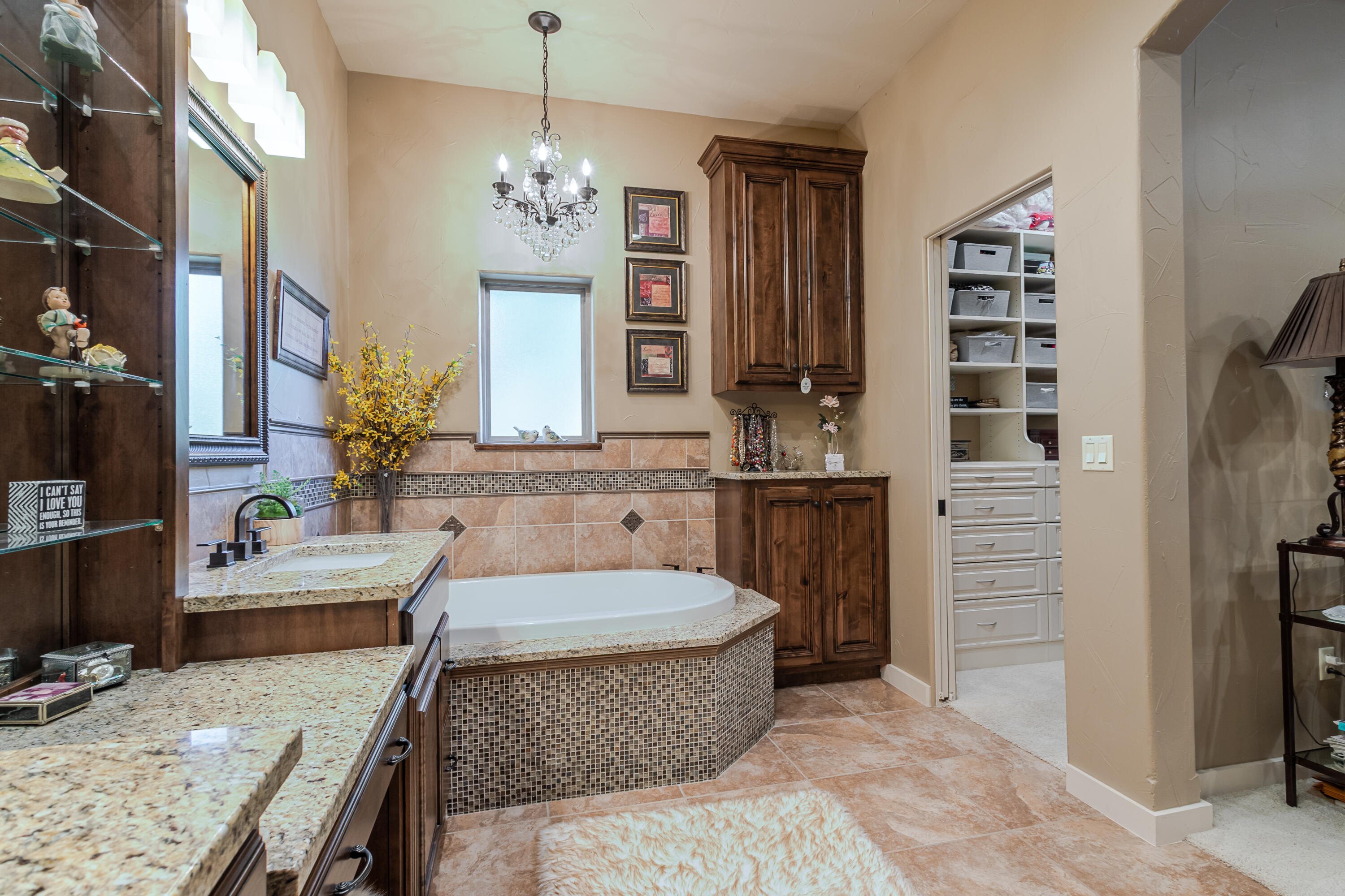 128 Pebble Beach Drive Property Photo 12