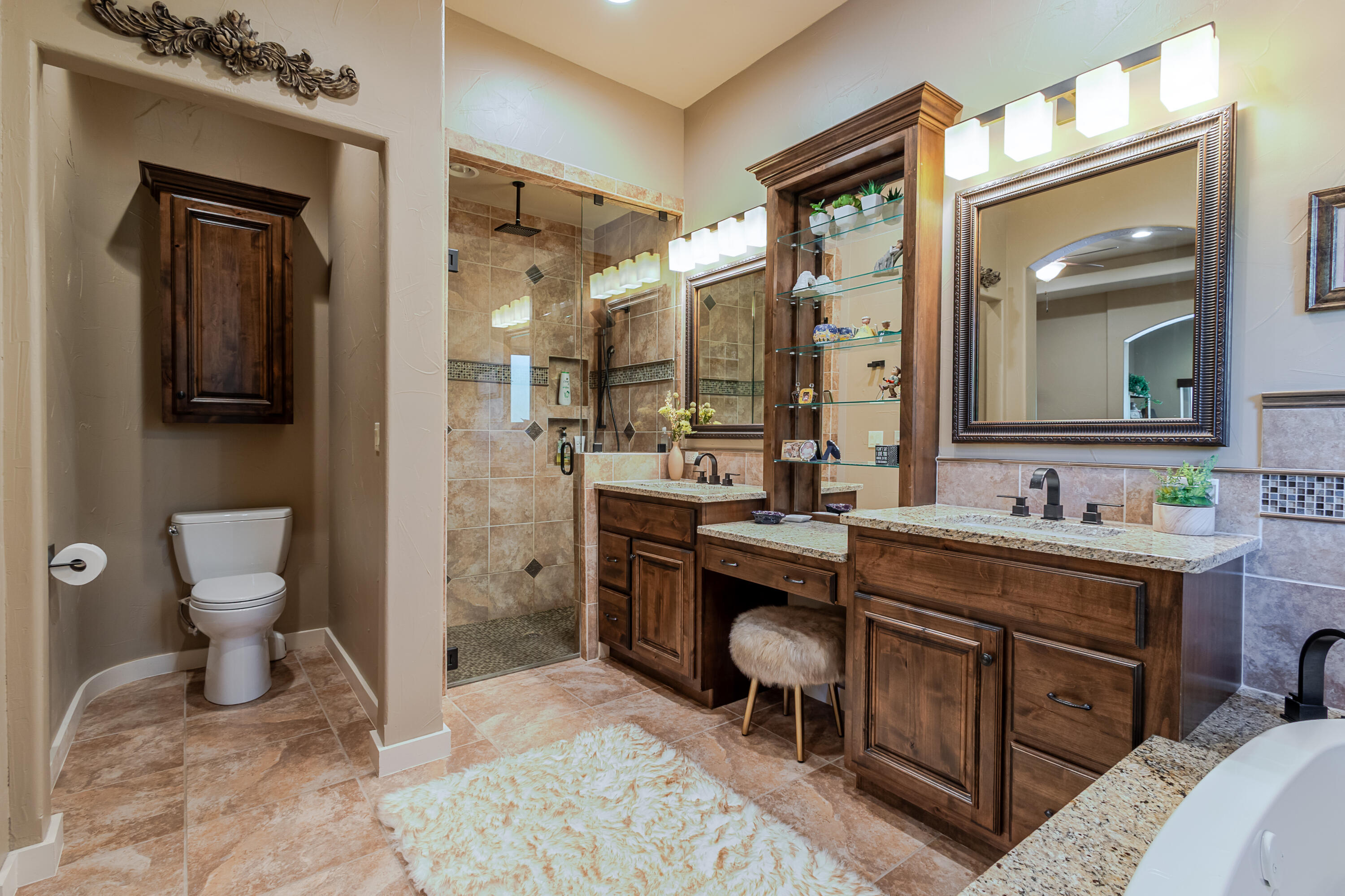 128 Pebble Beach Drive Property Photo 13