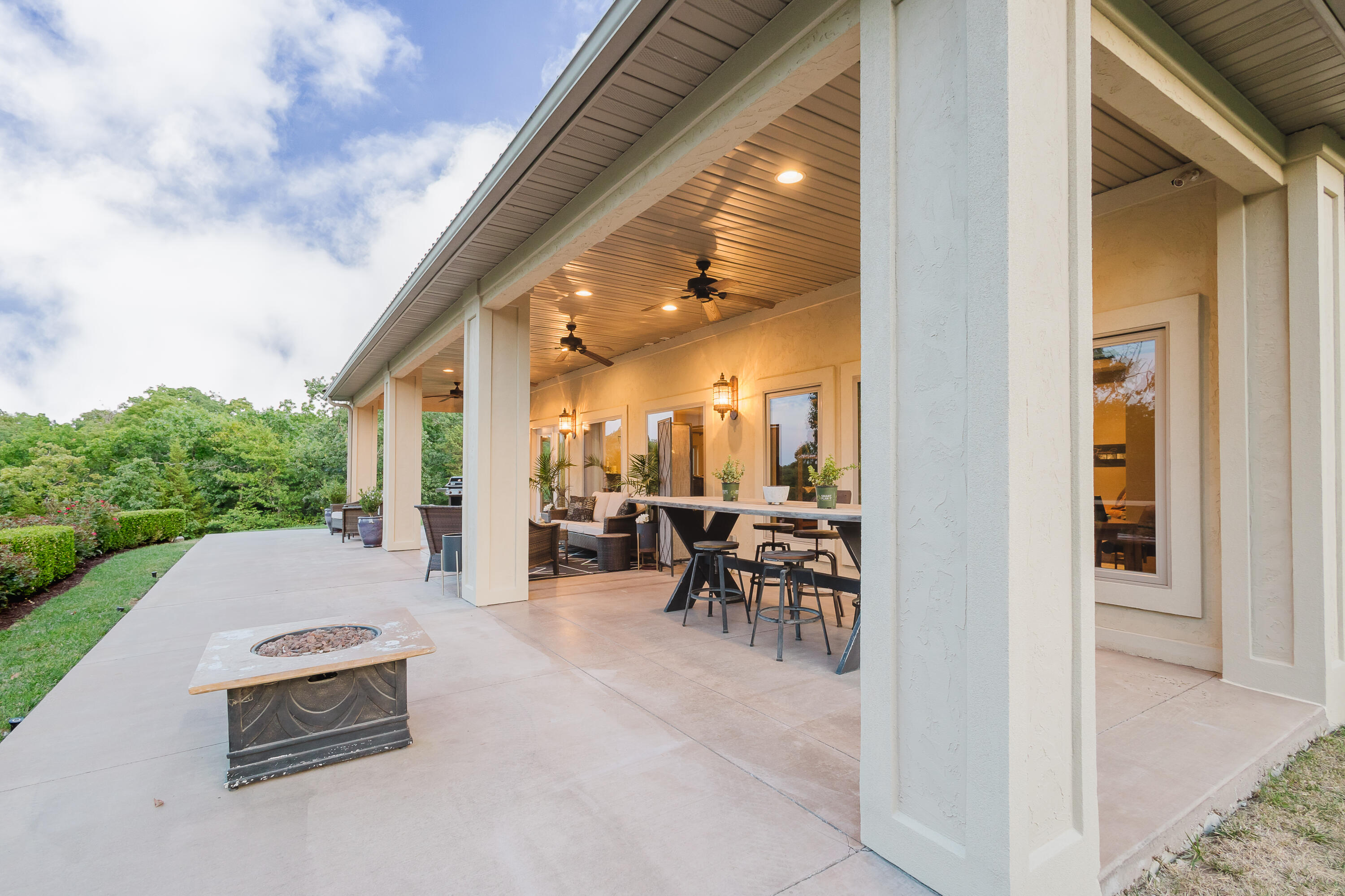 128 Pebble Beach Drive Property Photo 20