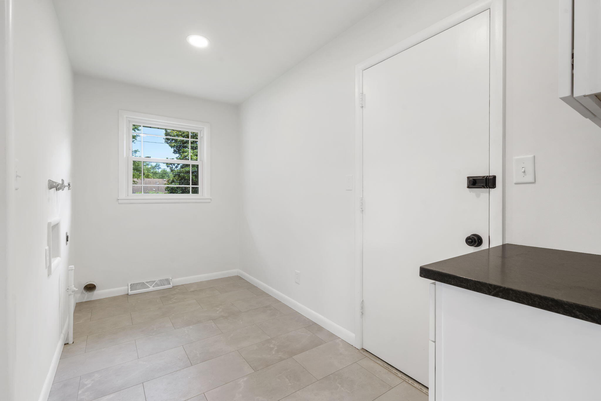 2444 East Langston Street Property Photo 8
