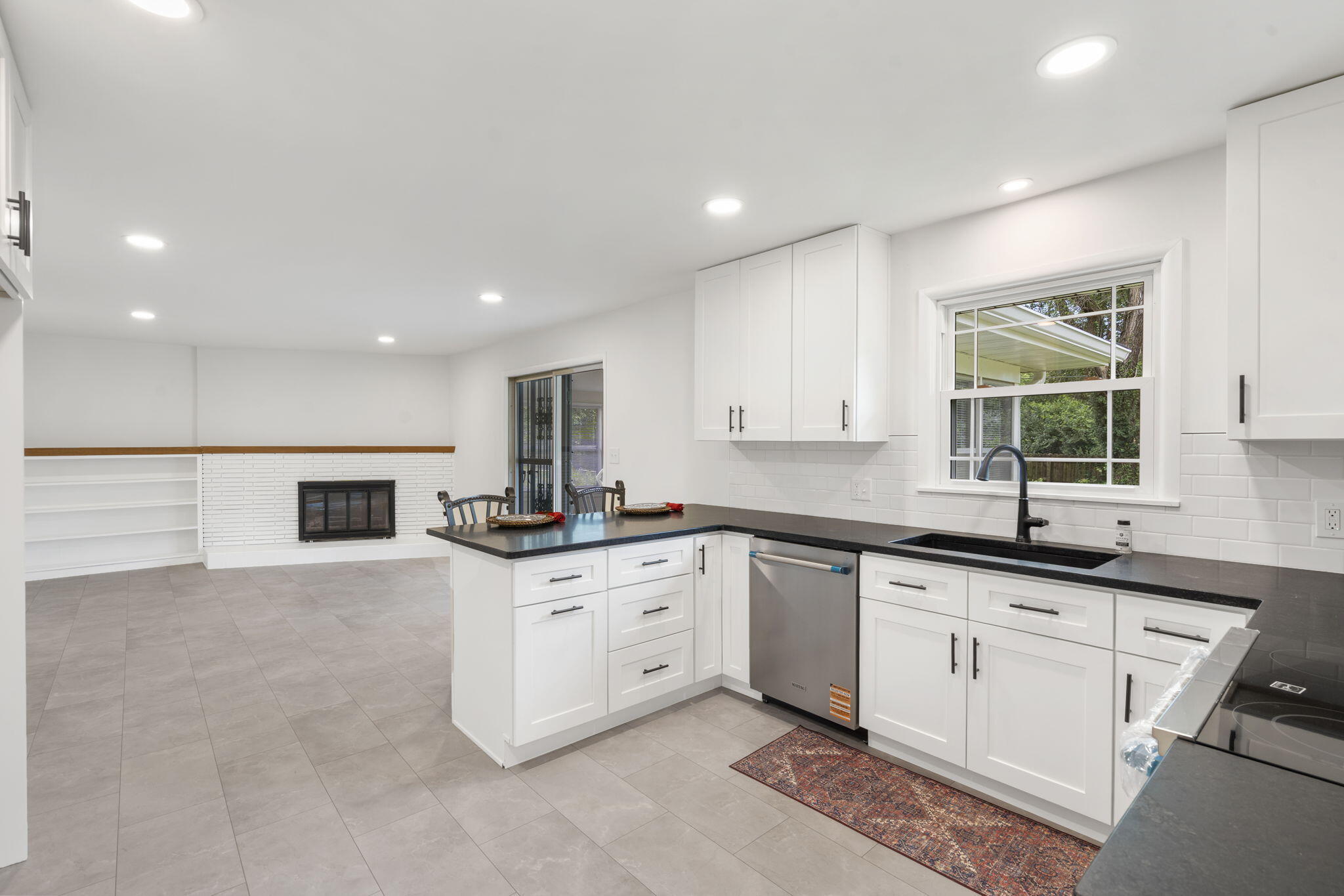 2444 East Langston Street Property Photo 15
