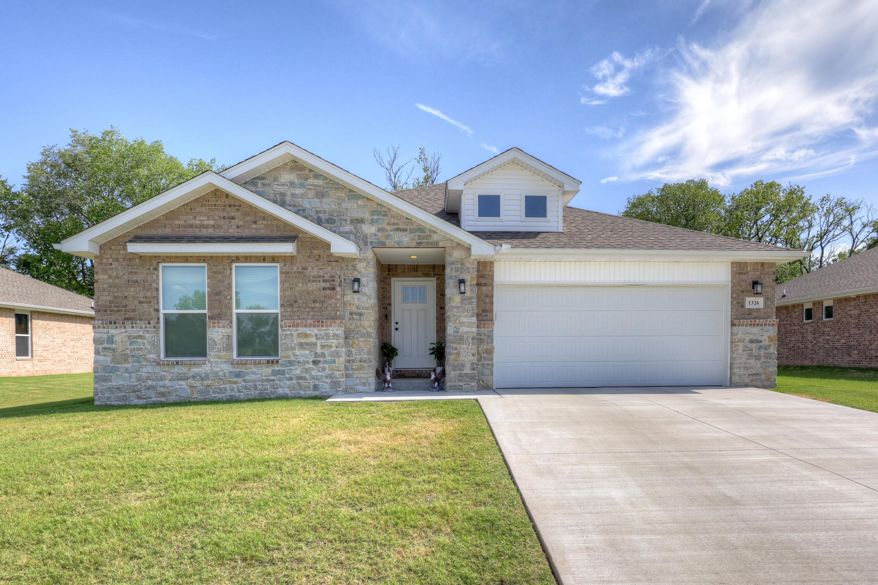 1326 Foundry Drive Property Photo 2