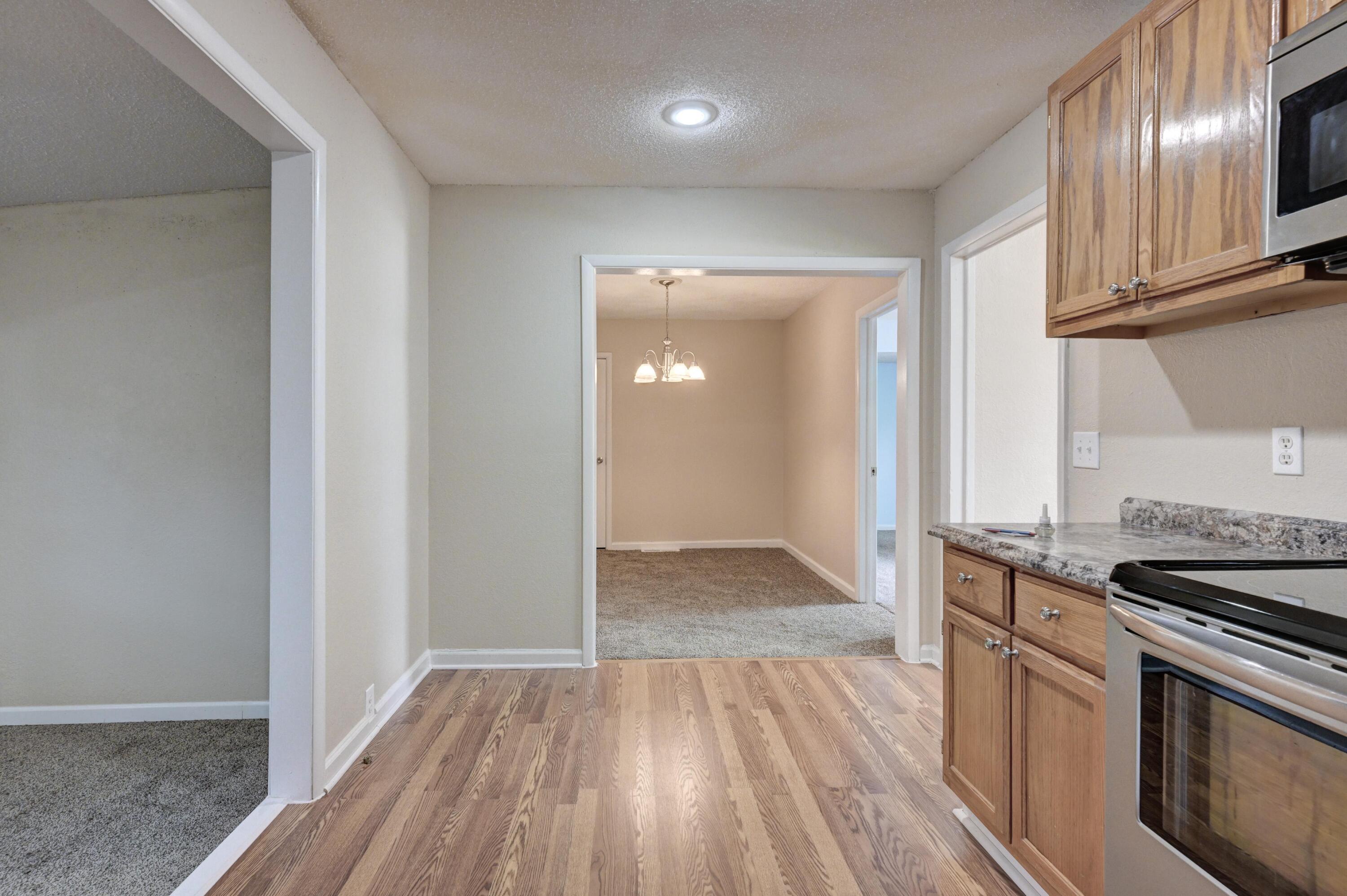 1407 Greenwood Boulevard Property Photo 9