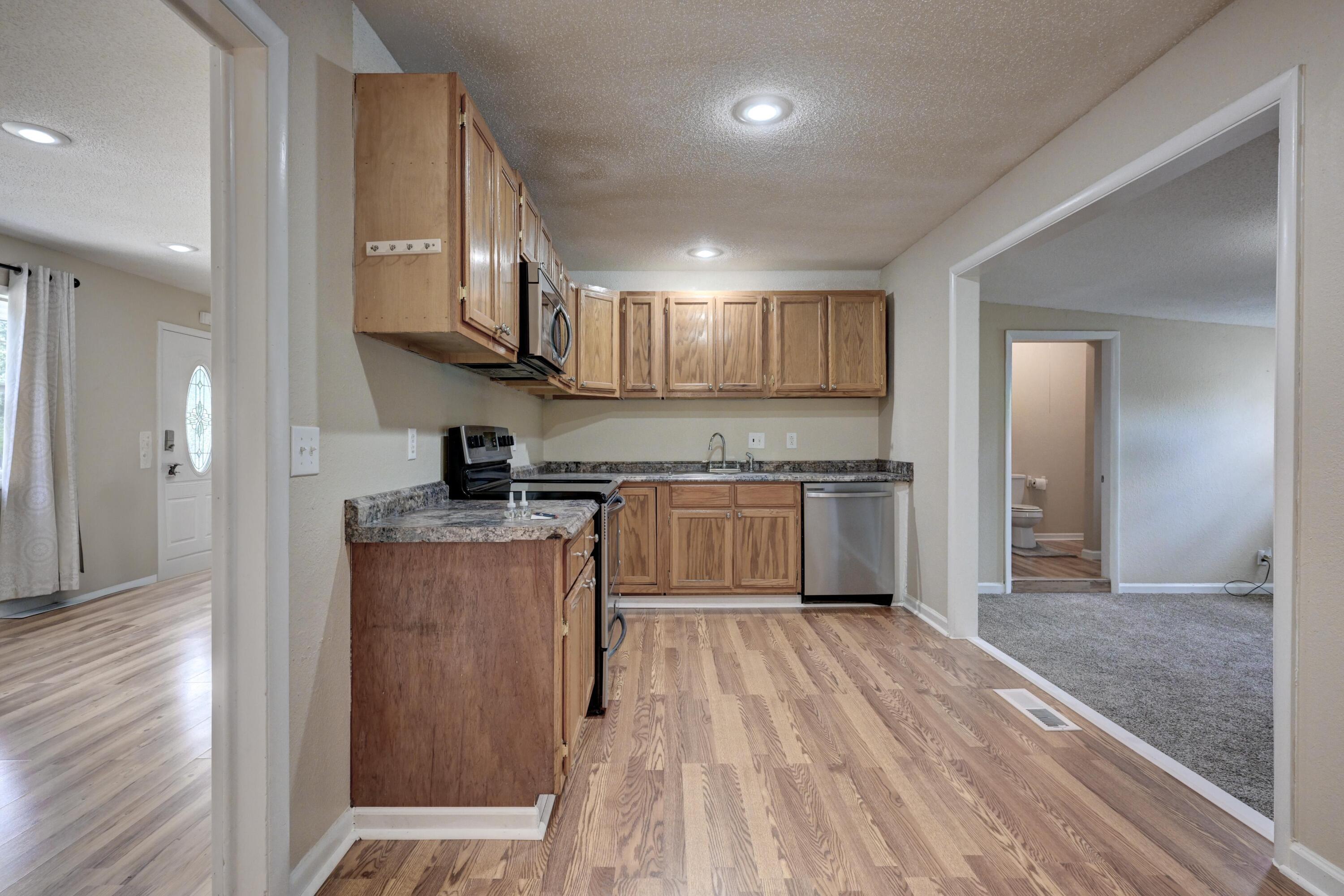 1407 Greenwood Boulevard Property Photo 11